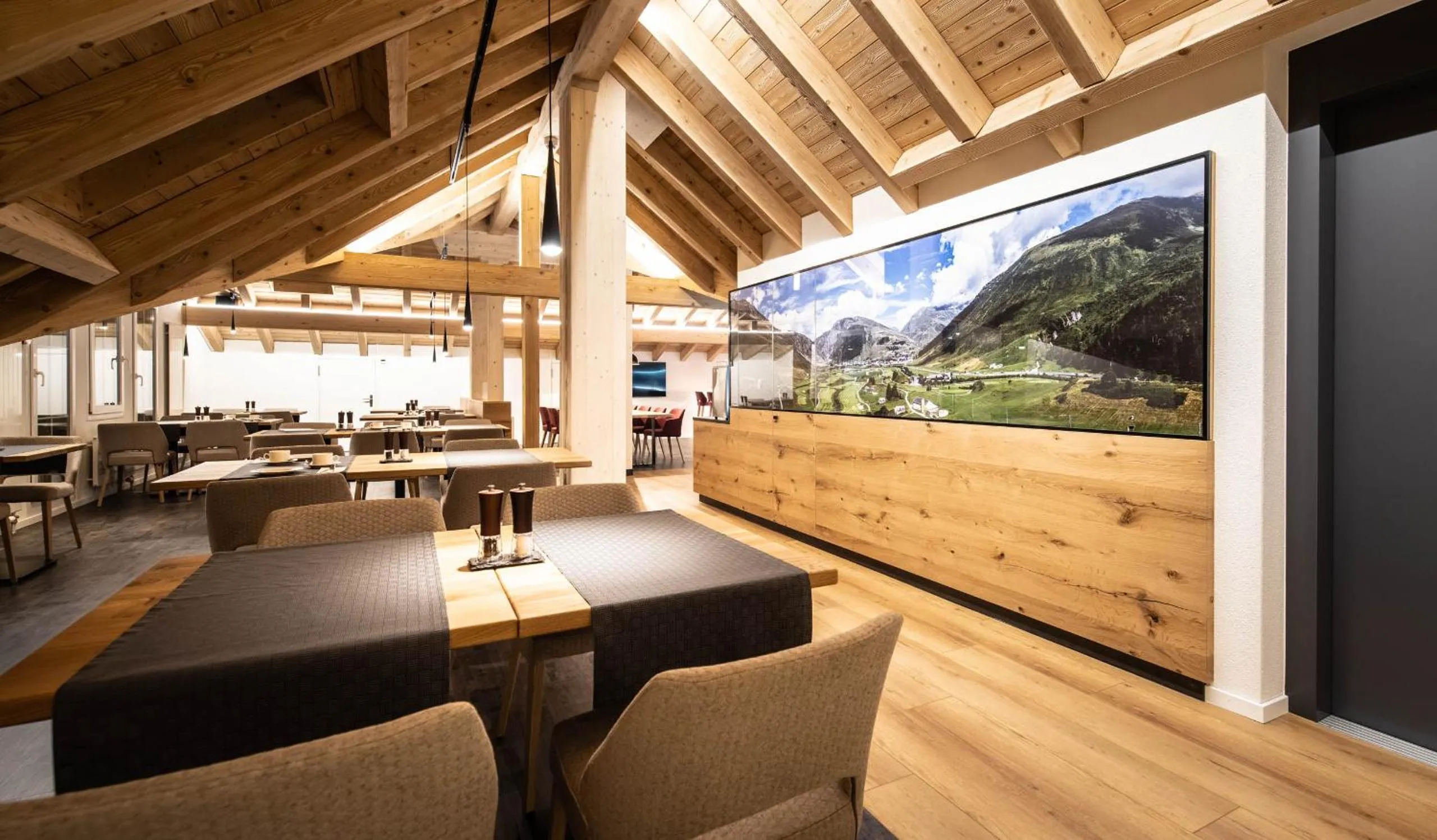 Restaurant/places to eat in Alpenhotel Schlüssel