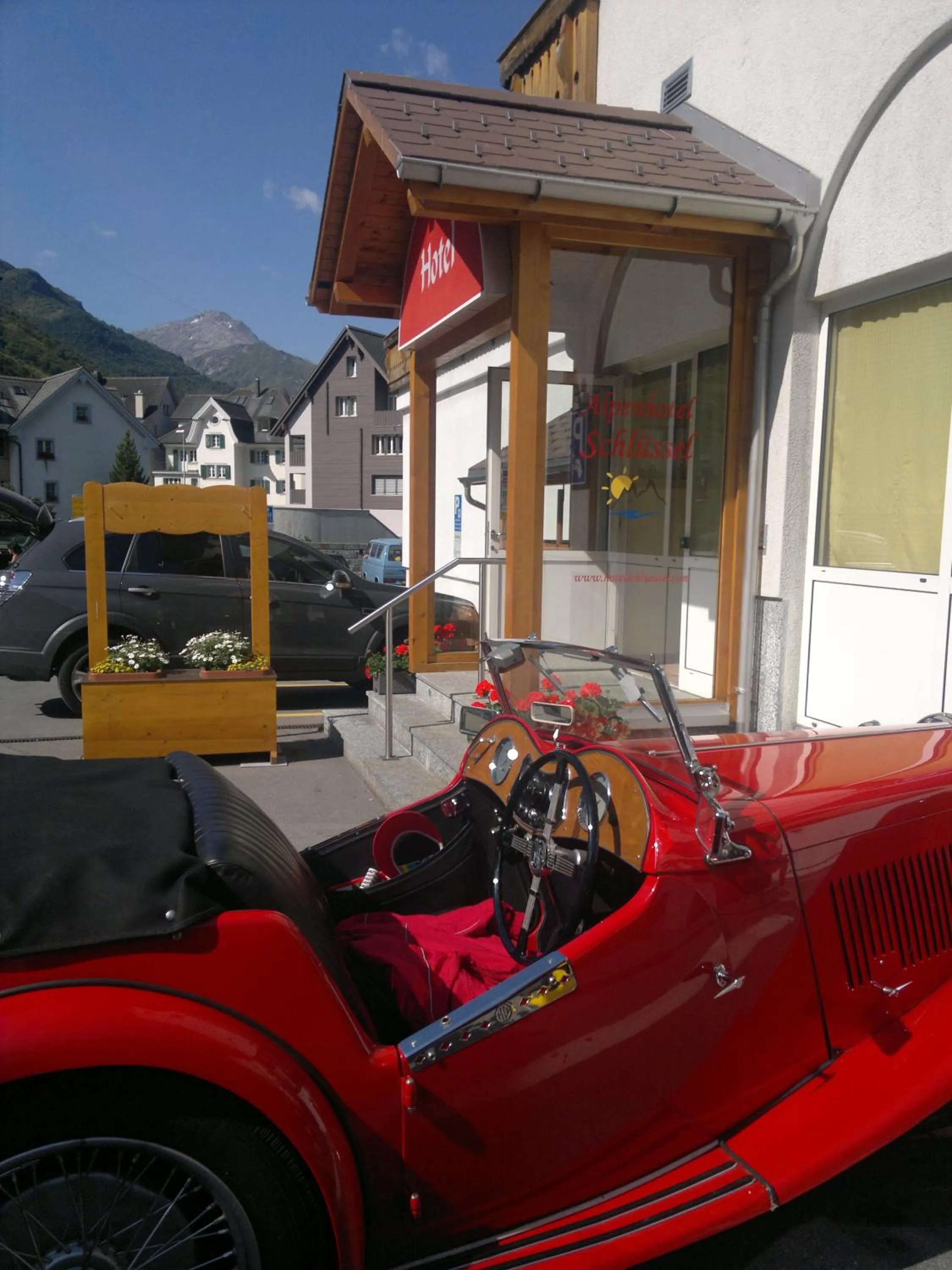 Facade/entrance in Alpenhotel Schlüssel