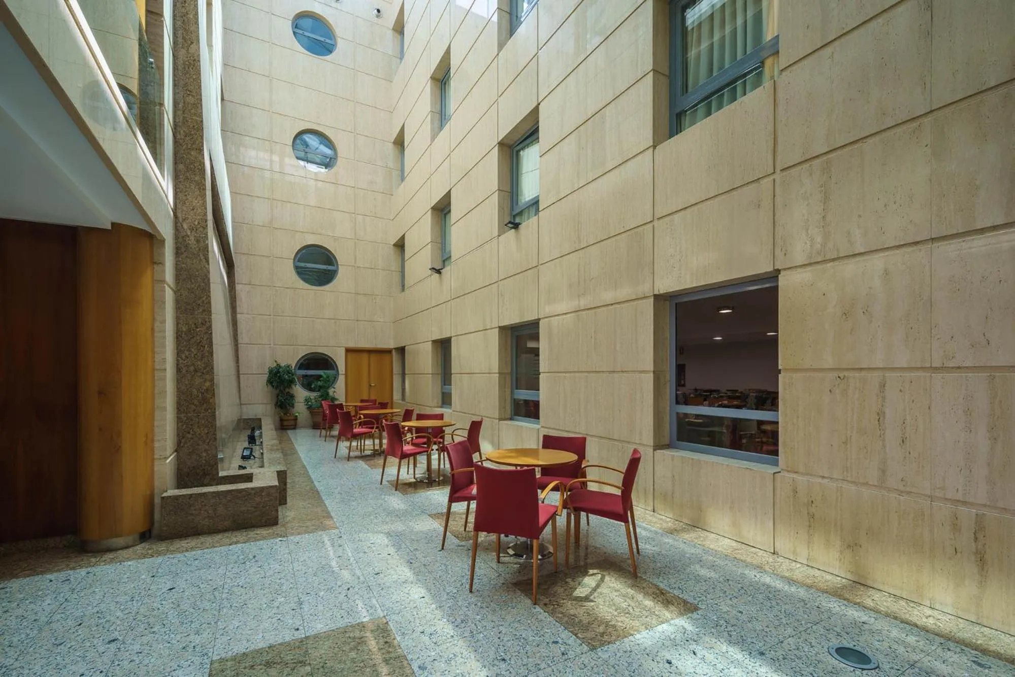 Lobby or reception in Crisol Almería