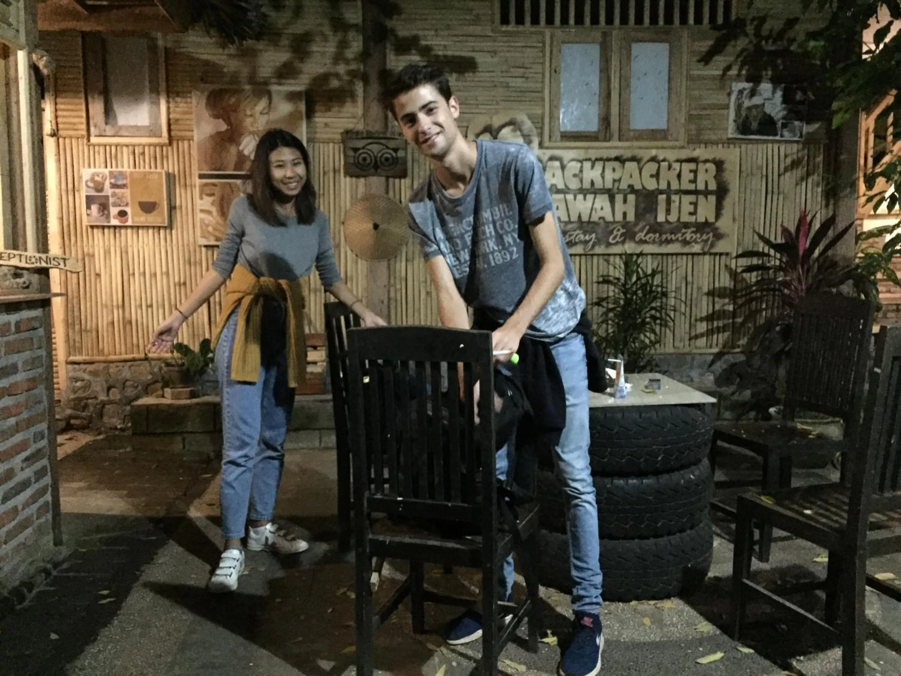 Backpacker Kawah Ijen