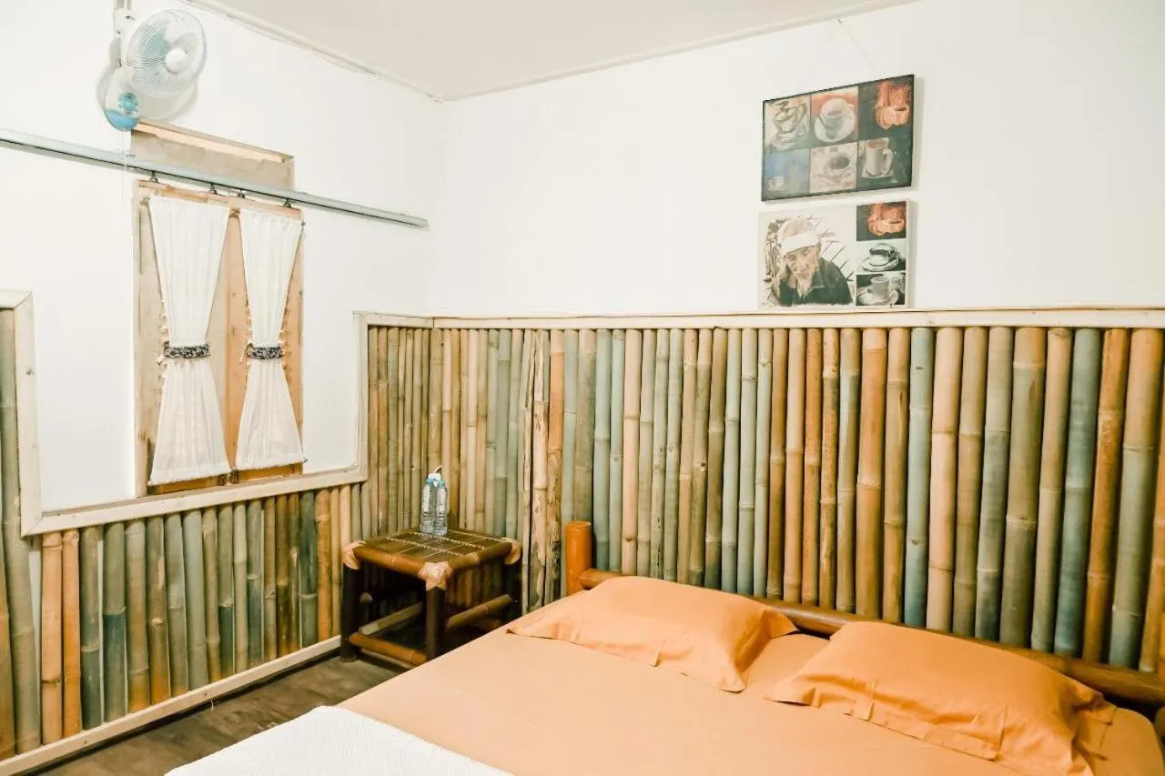 Bed in Backpacker Kawah Ijen