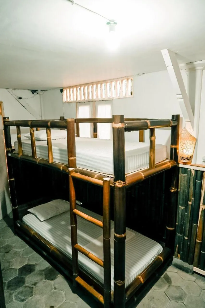 Bed in Backpacker Kawah Ijen