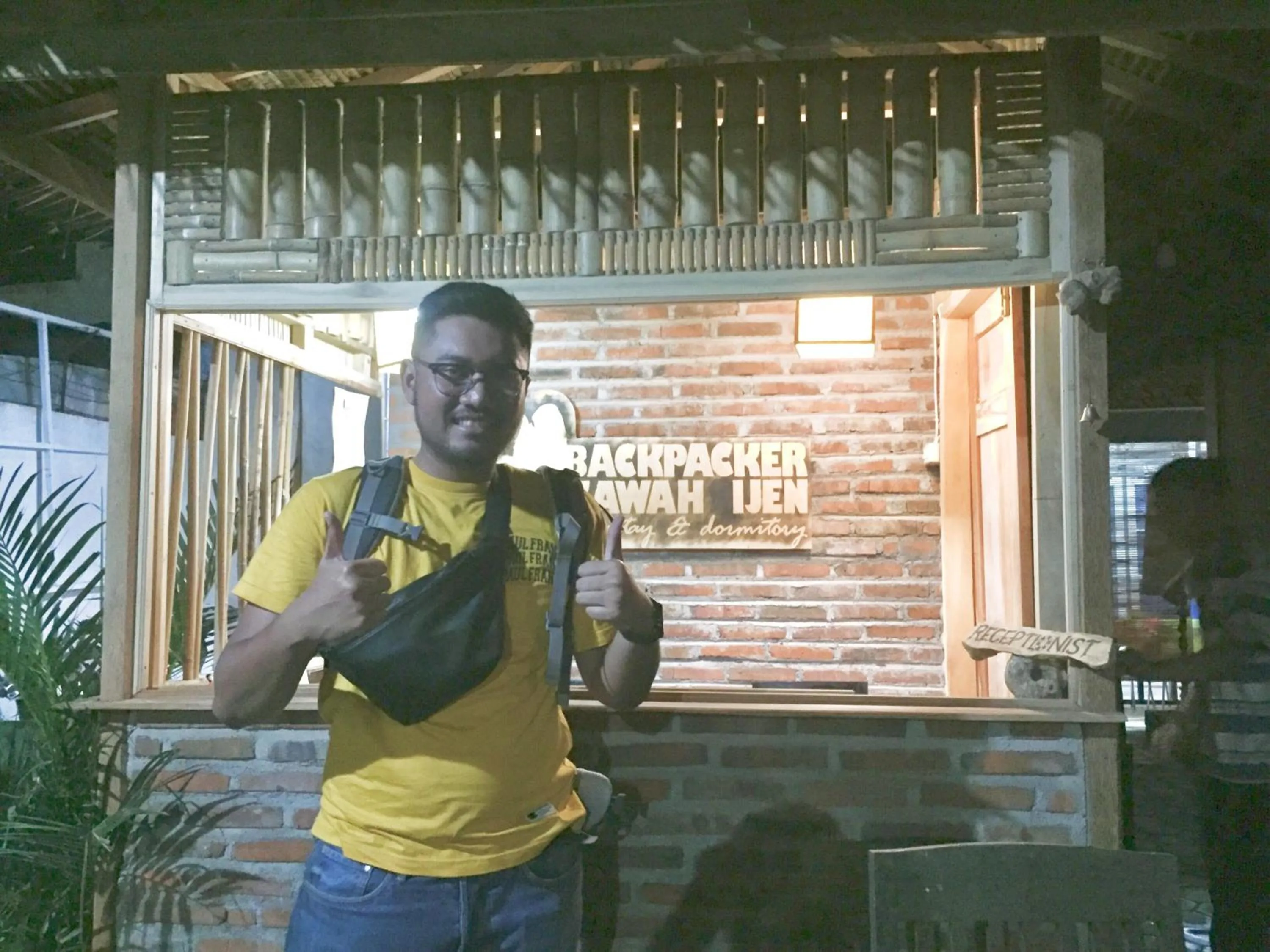 Backpacker Kawah Ijen