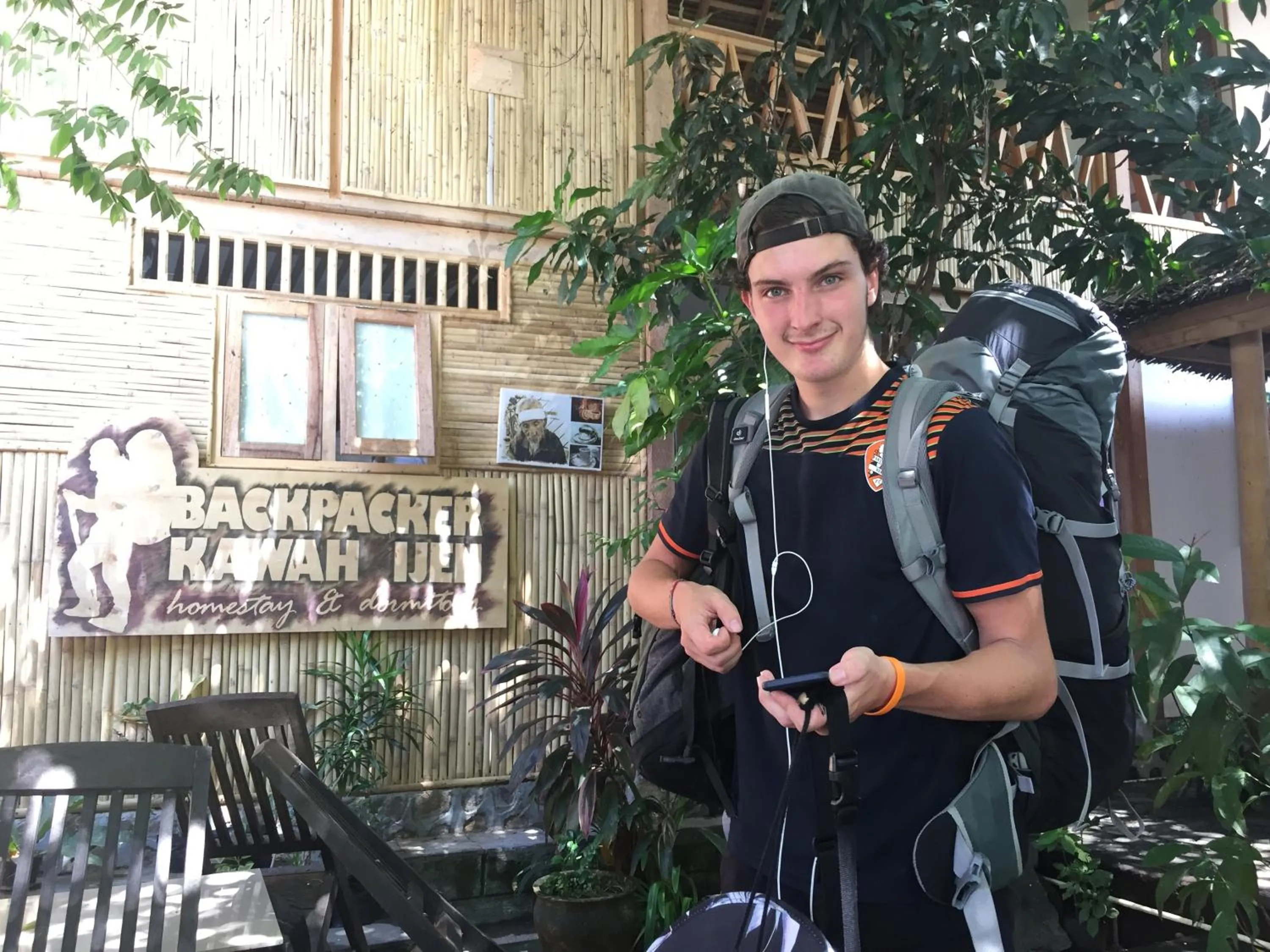 Backpacker Kawah Ijen