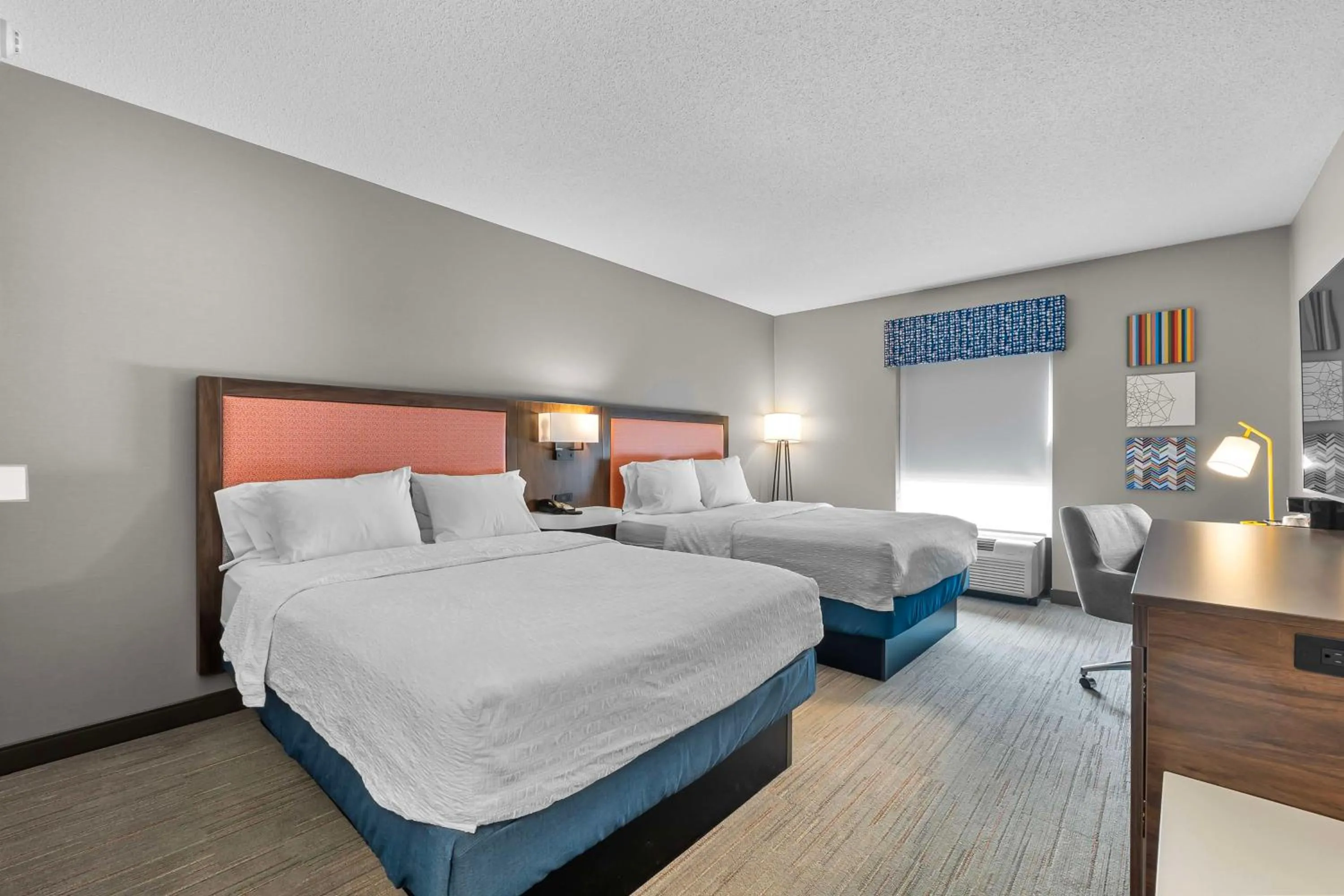 Bed in Hampton Inn & Suites - Saint Louis South Interstate 55