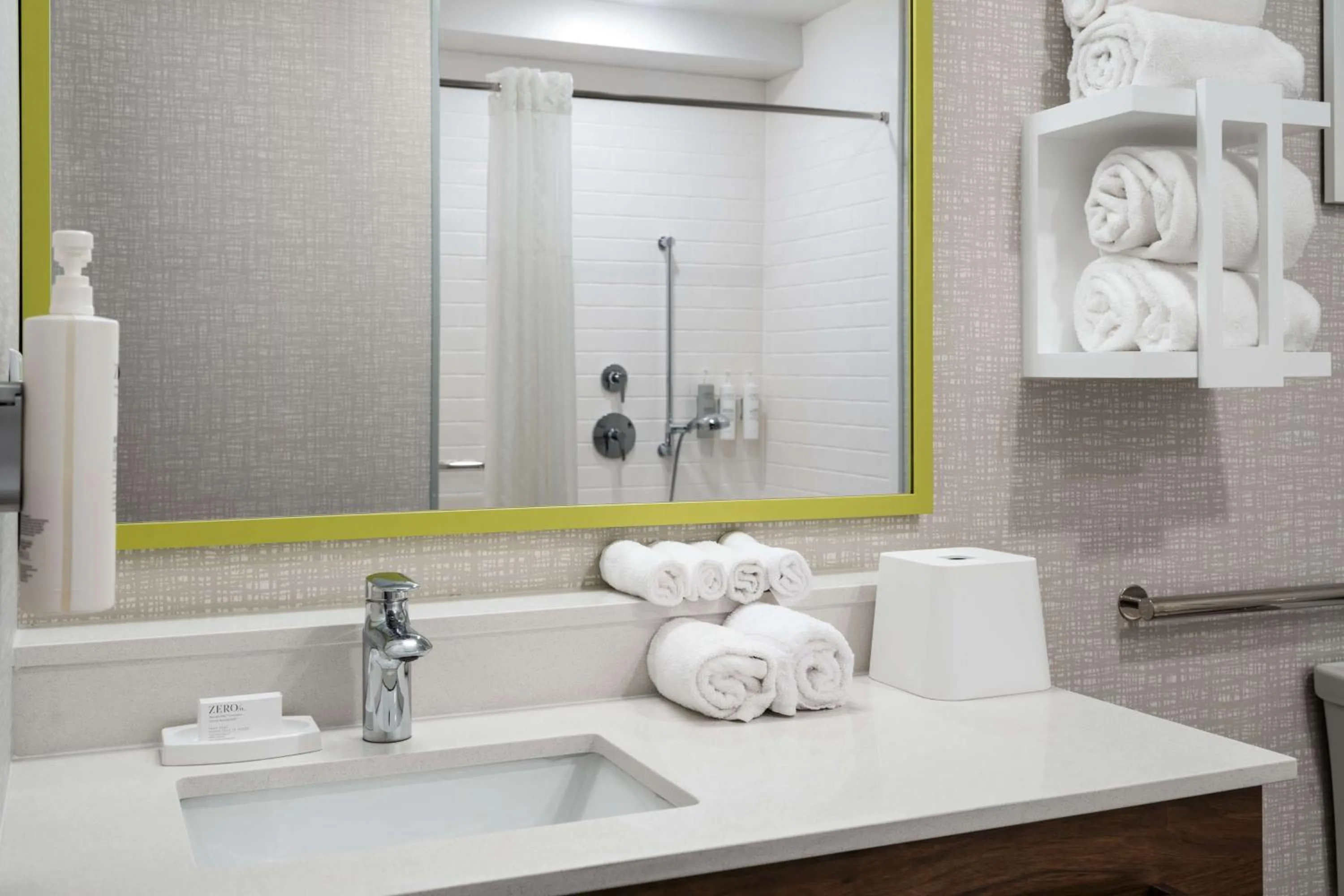 Bathroom in Hampton Inn Pikeville