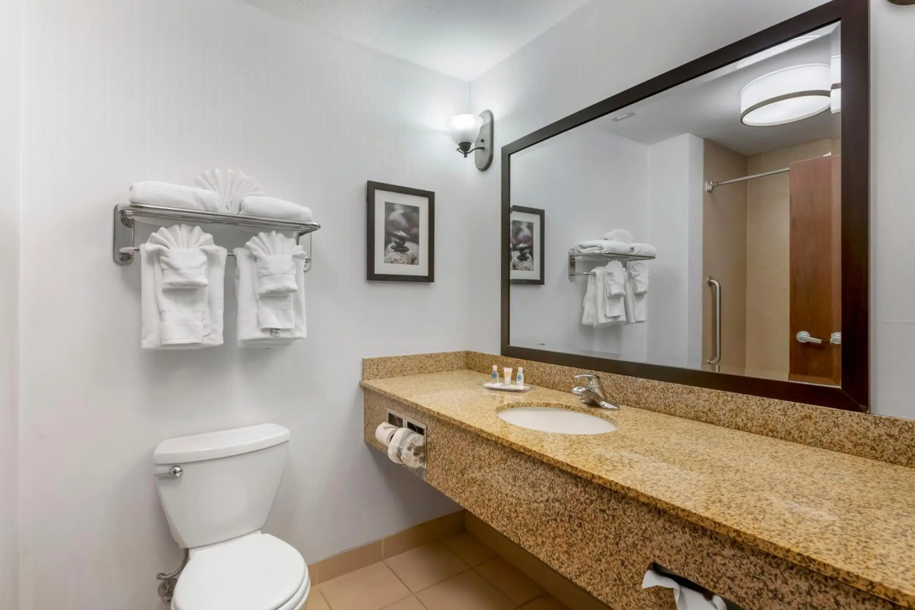 Business Queen Suite with Two Queen Beds - Non-Smoking in Comfort Suites Conference Center Rapid City Business Queen Suite with Two Queen Beds - Non-Smoking in Comfort Suites Conference Center Rapid City