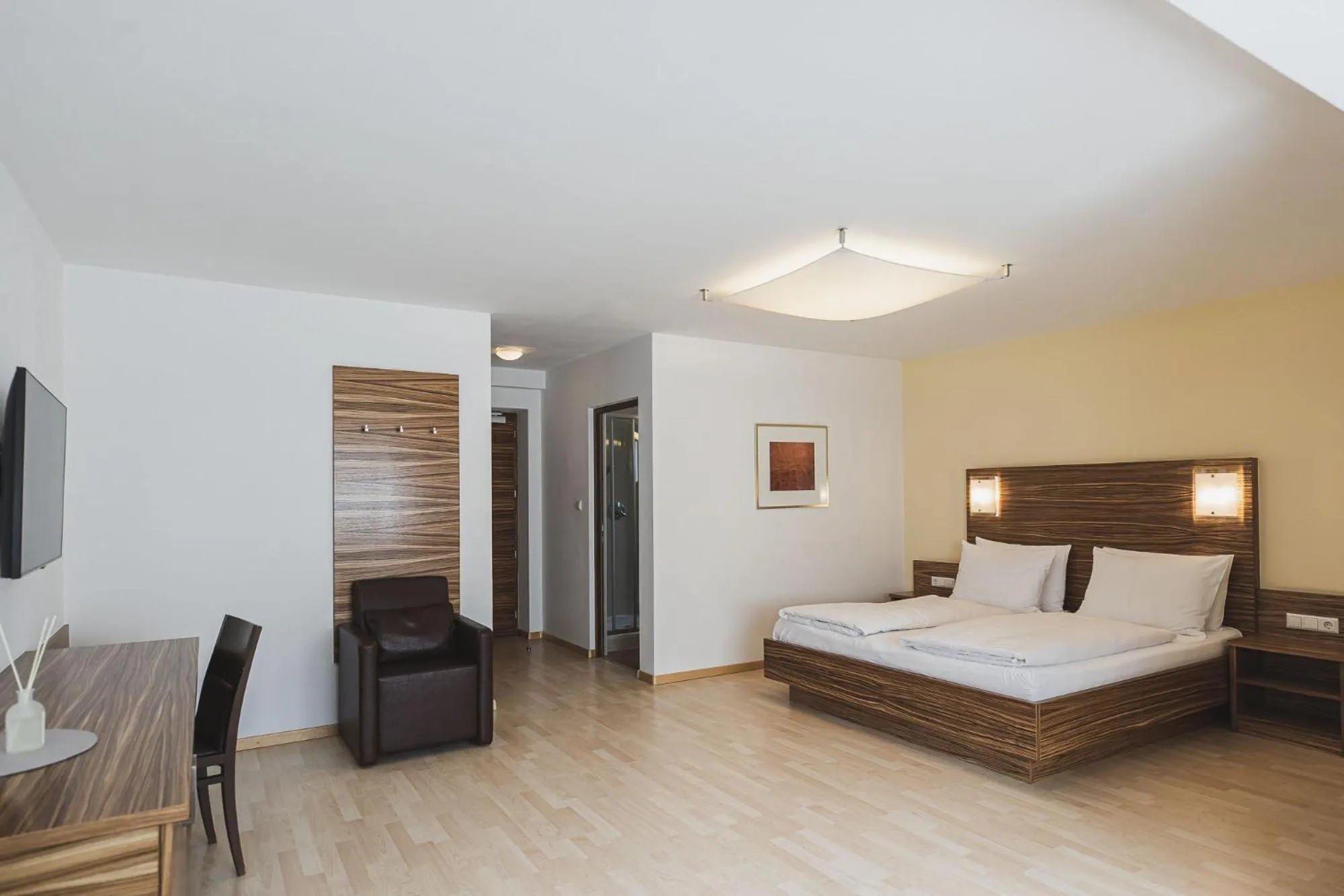 Bedroom, Bed in Hotel Brötz