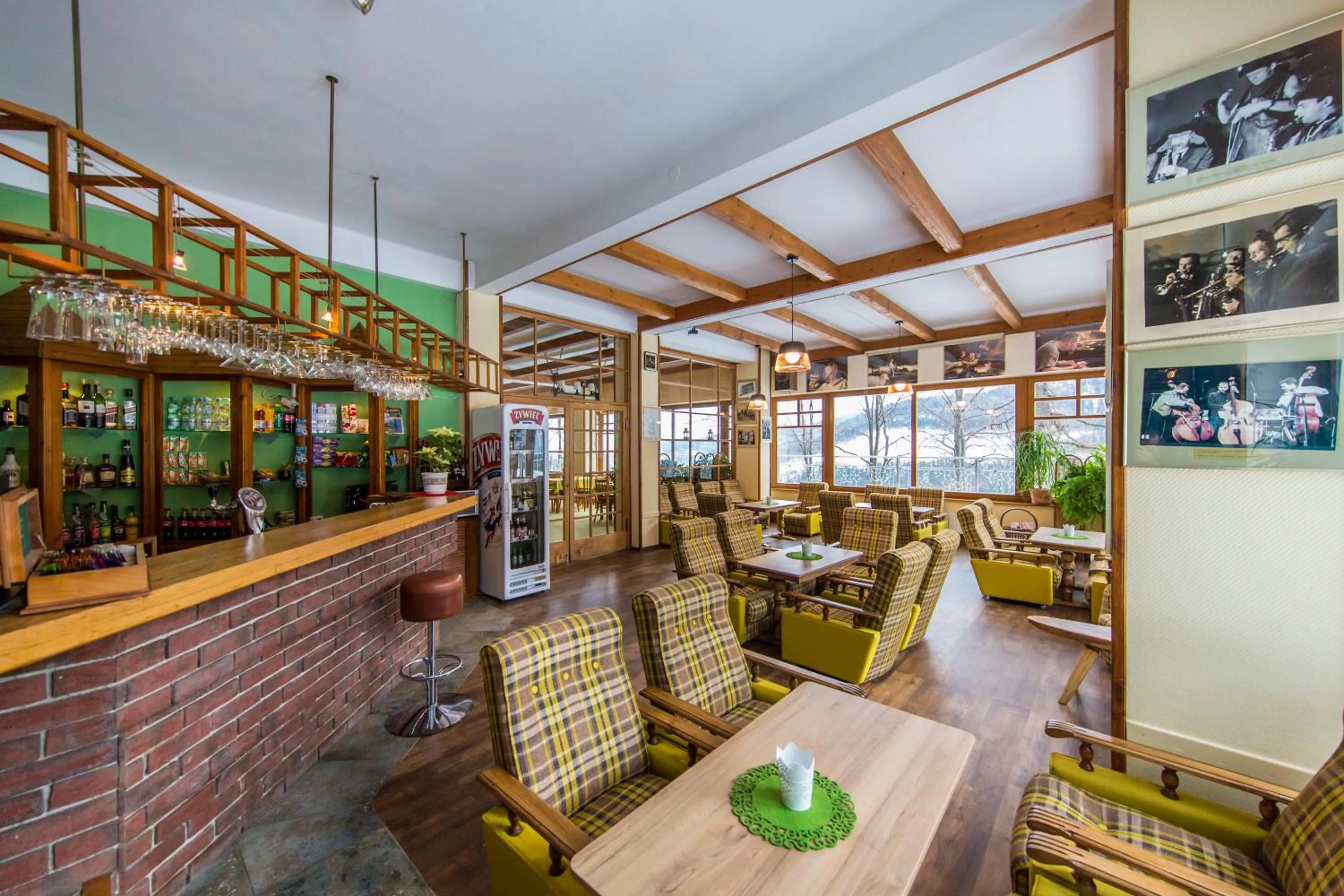 Evening entertainment in Hotel Górski Kalatówki