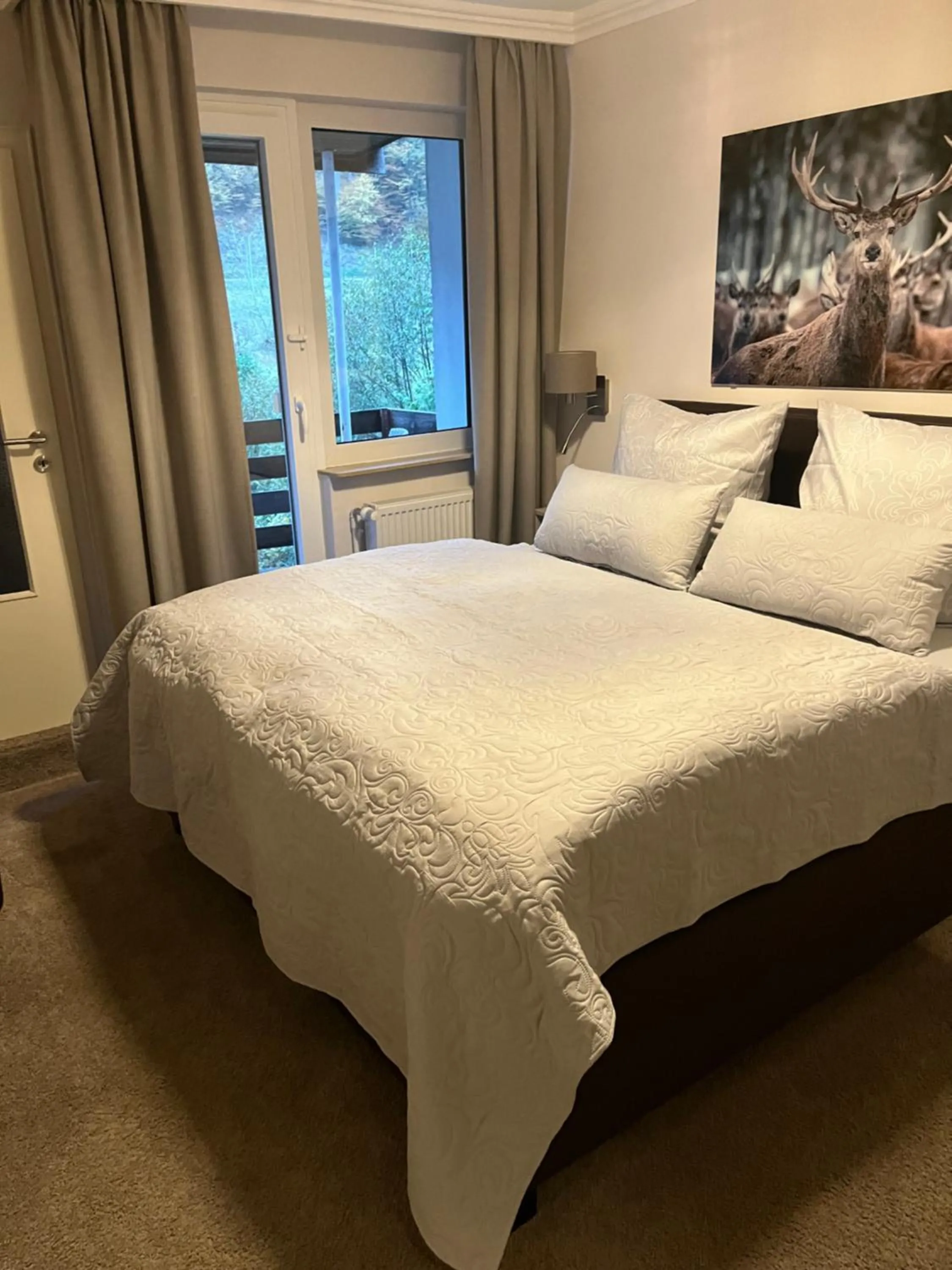 Bed in Hotel zum Forsthaus