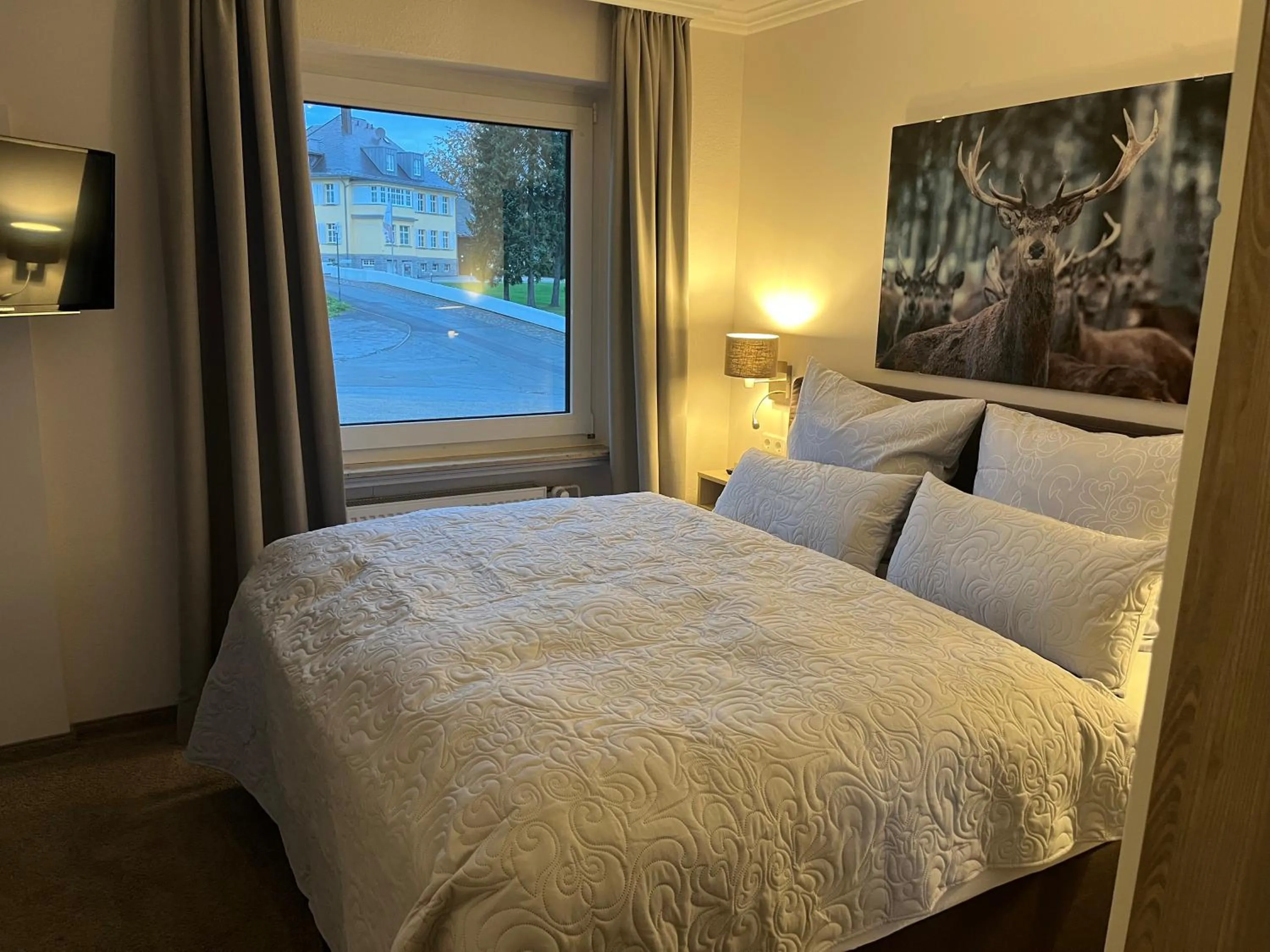 Bed in Hotel zum Forsthaus