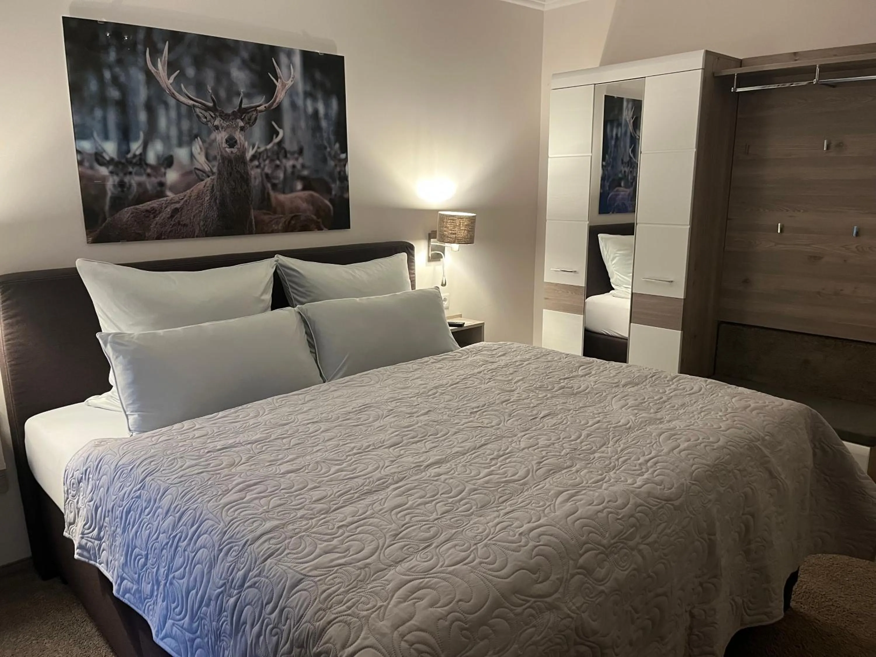 Bed in Hotel zum Forsthaus