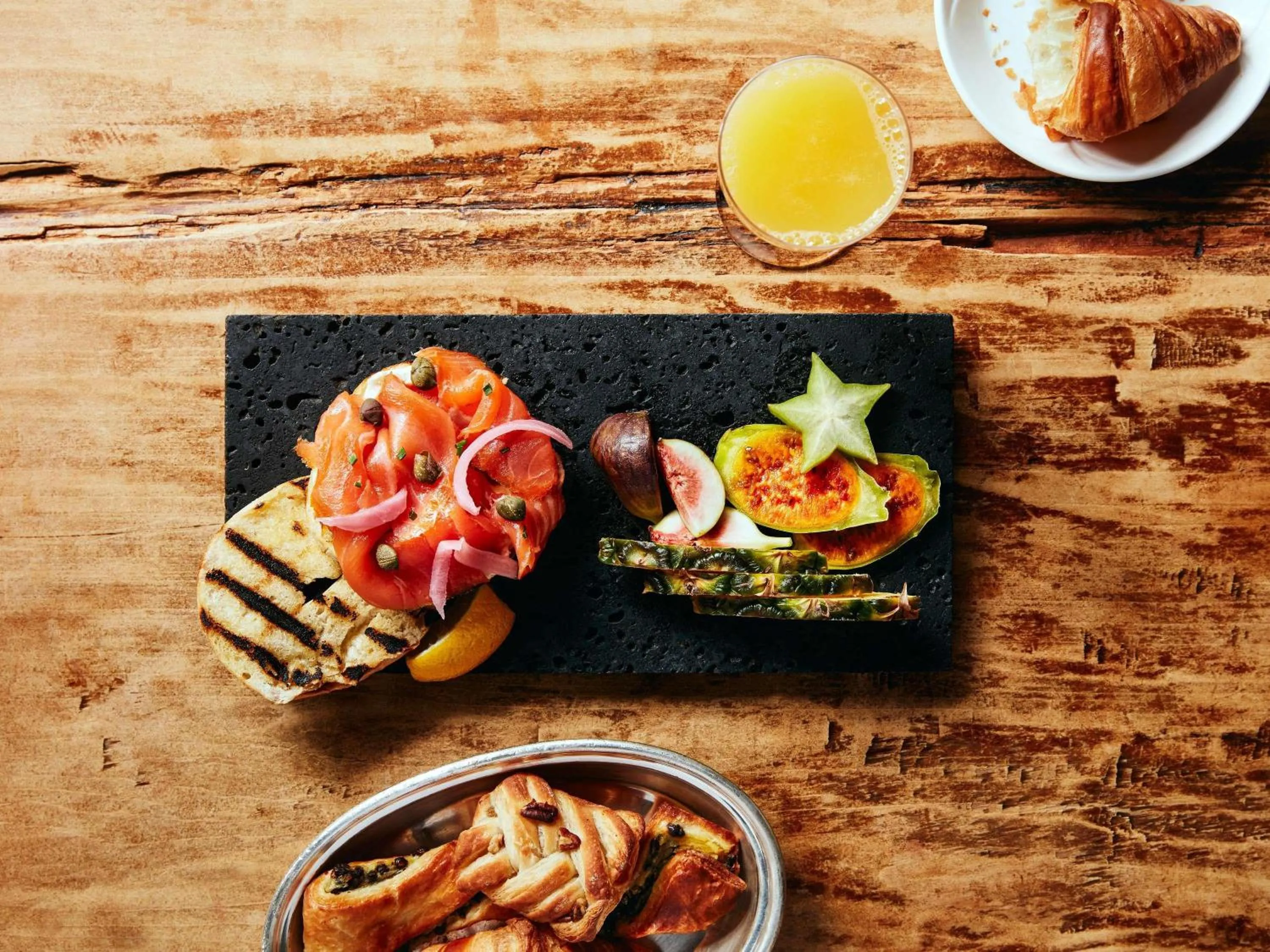 Restaurant/places to eat in Fairmont Le Chateau Montebello