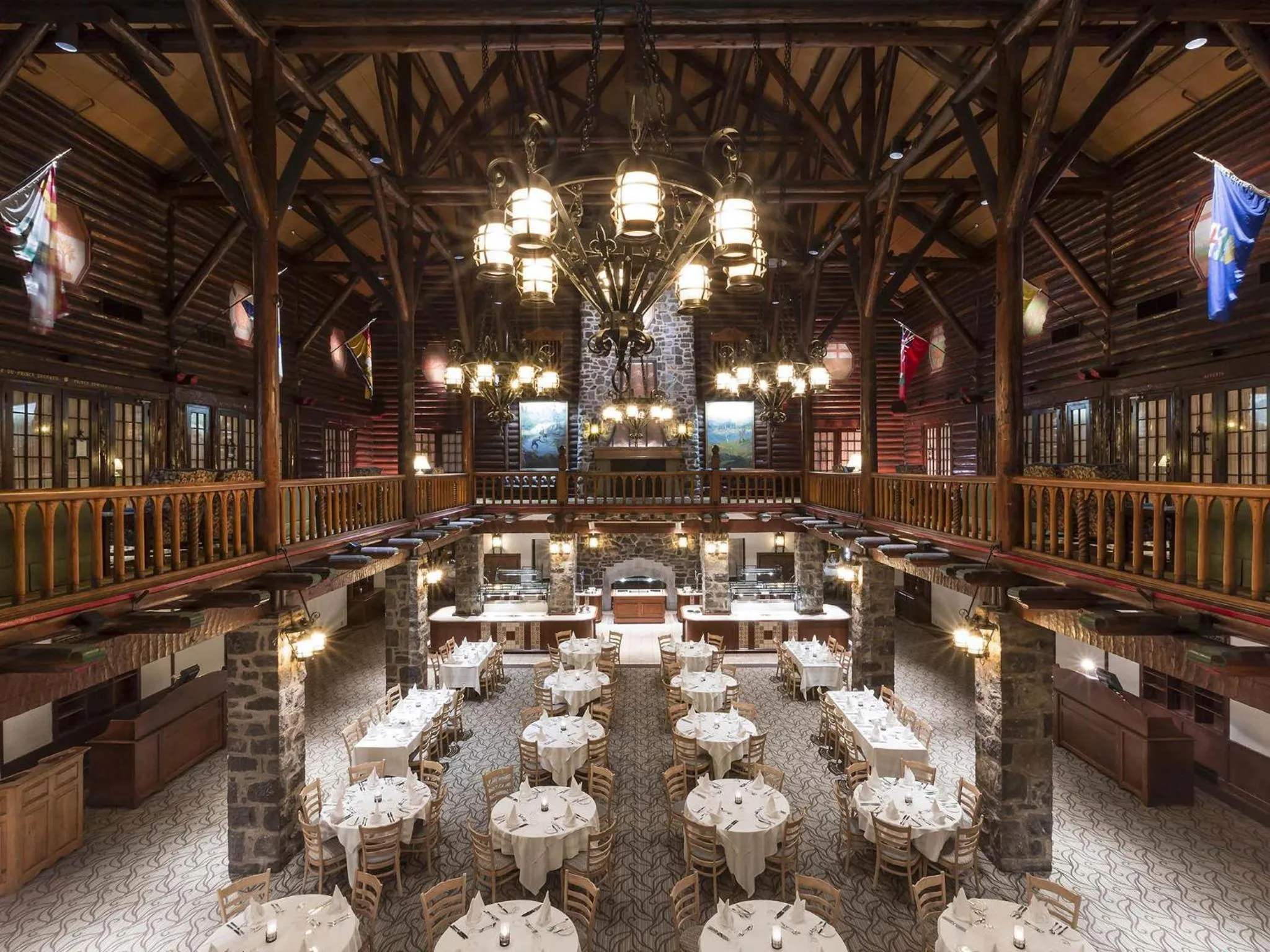 Restaurant/places to eat in Fairmont Le Chateau Montebello