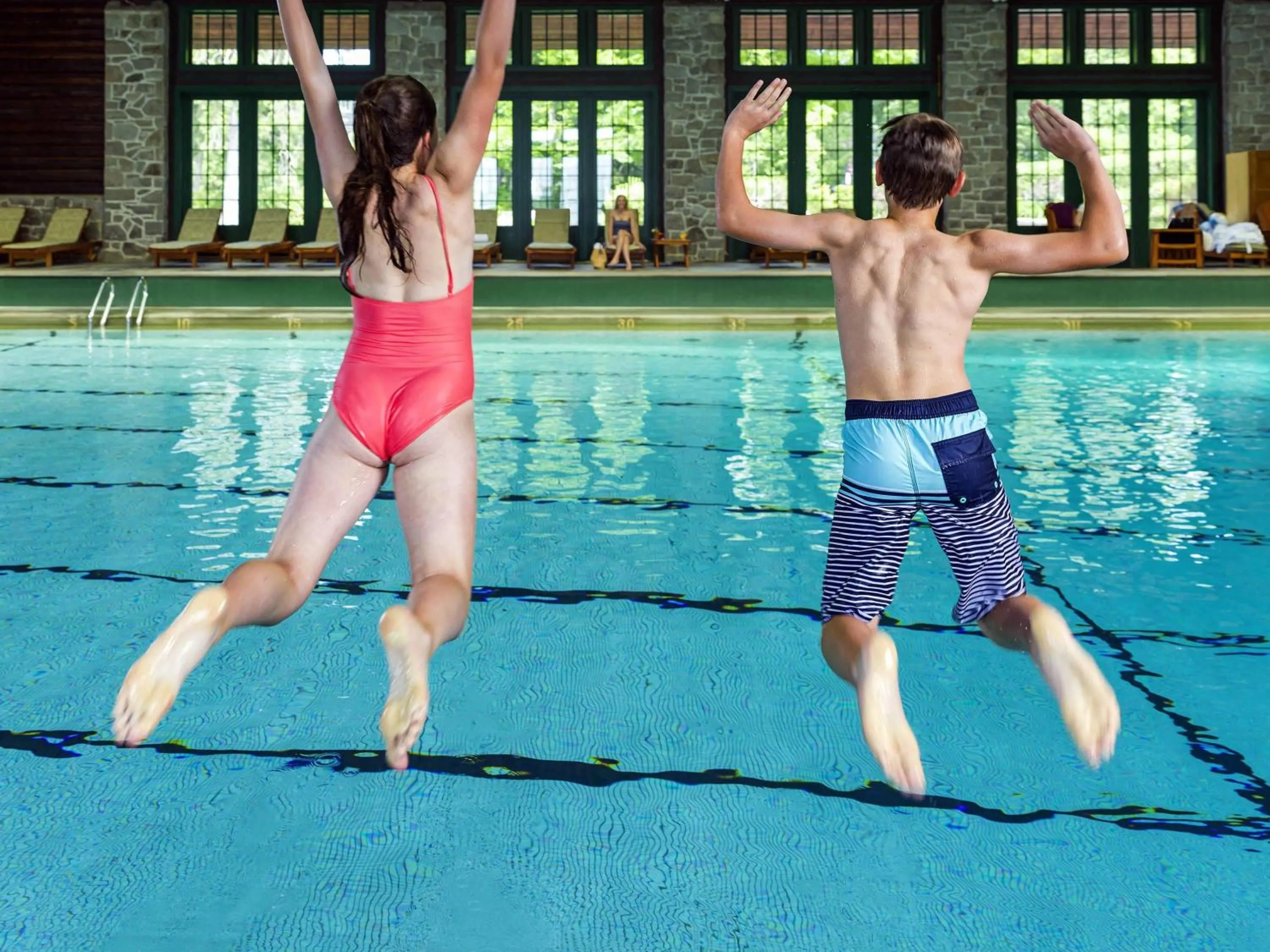 Pool view in Fairmont Le Chateau Montebello