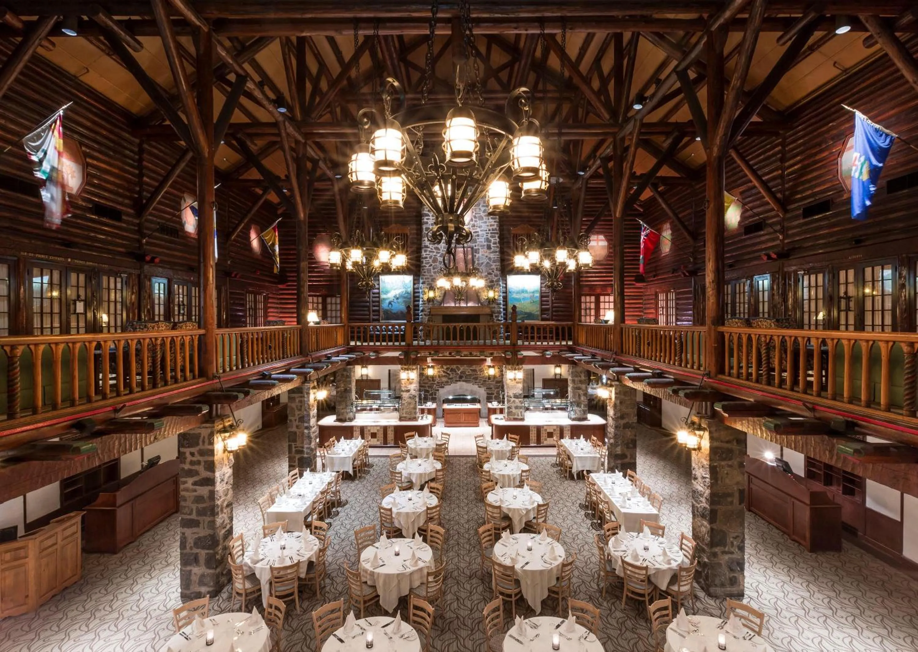 Restaurant/places to eat in Fairmont Le Chateau Montebello