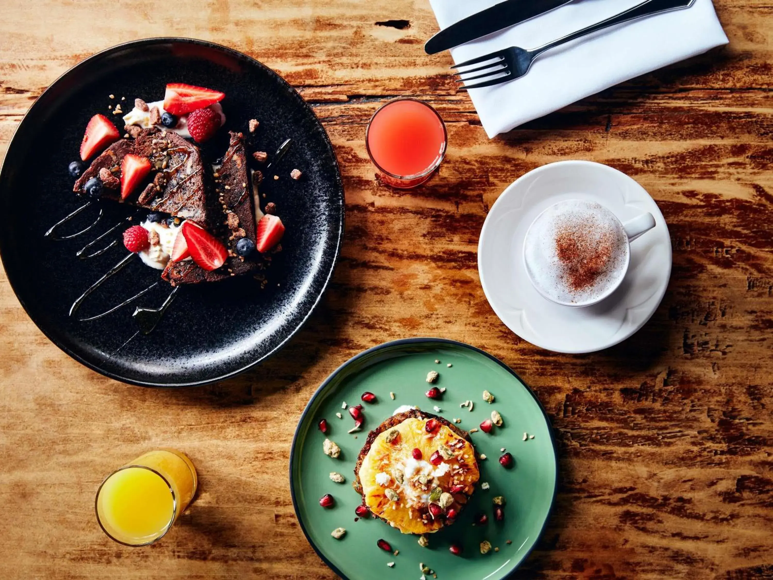 Restaurant/places to eat in Fairmont Le Chateau Montebello Restaurant/places to eat in Fairmont Le Chateau Montebello