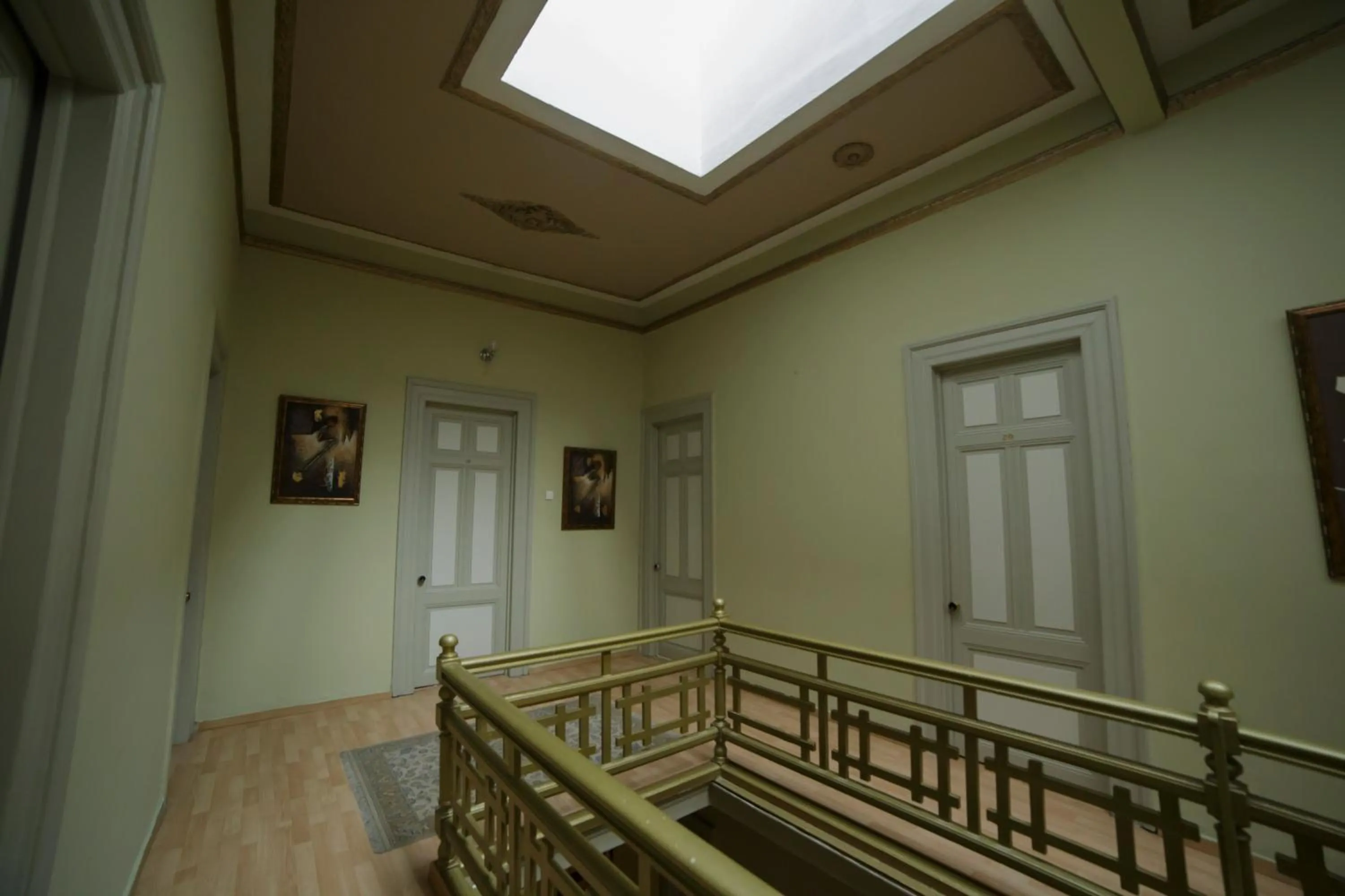 Property building in Atlantis