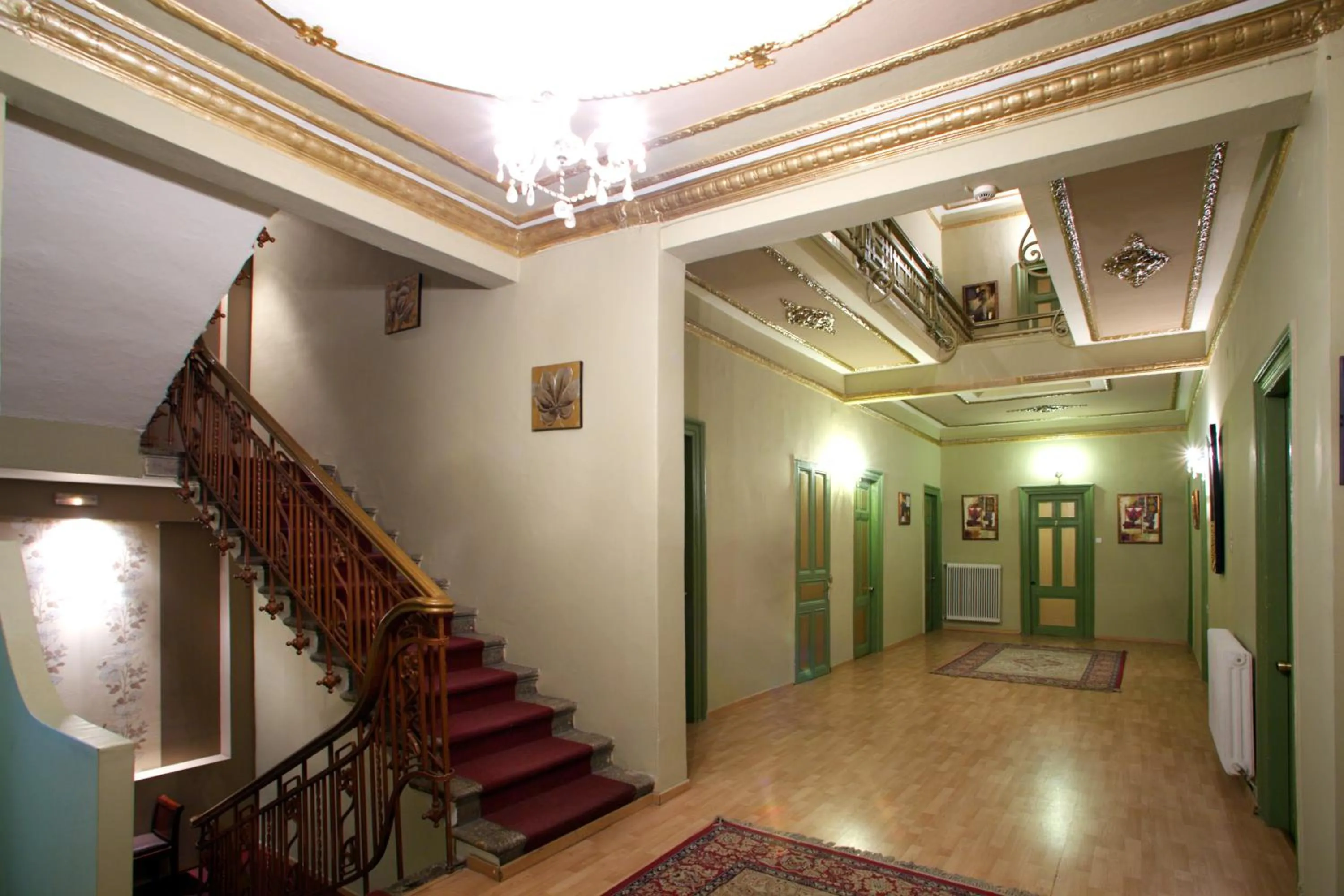 Property building in Atlantis