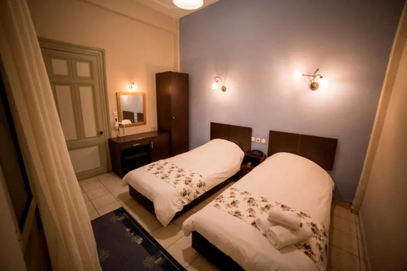 Photo of the whole room in Atlantis