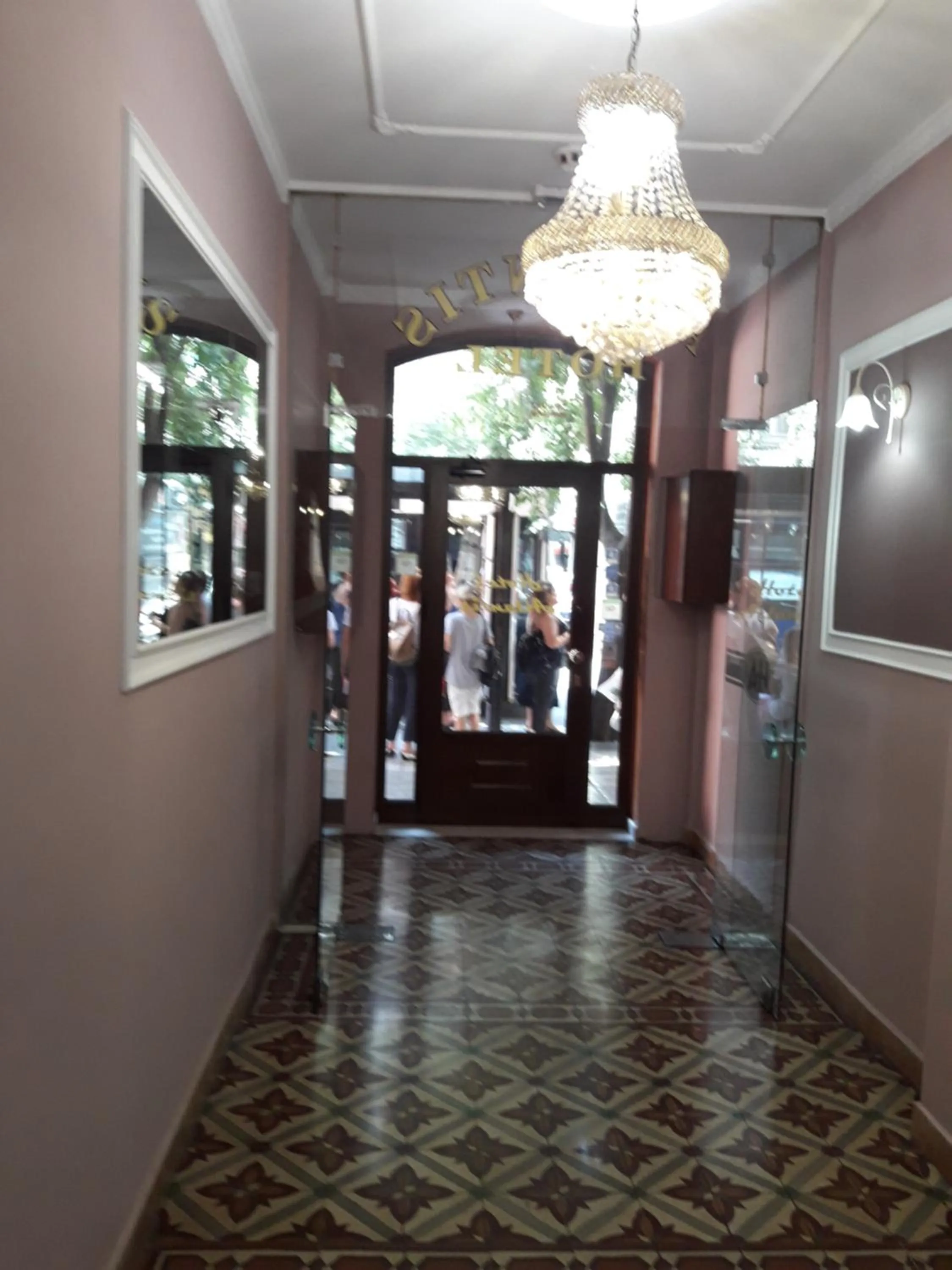 Facade/entrance in Atlantis