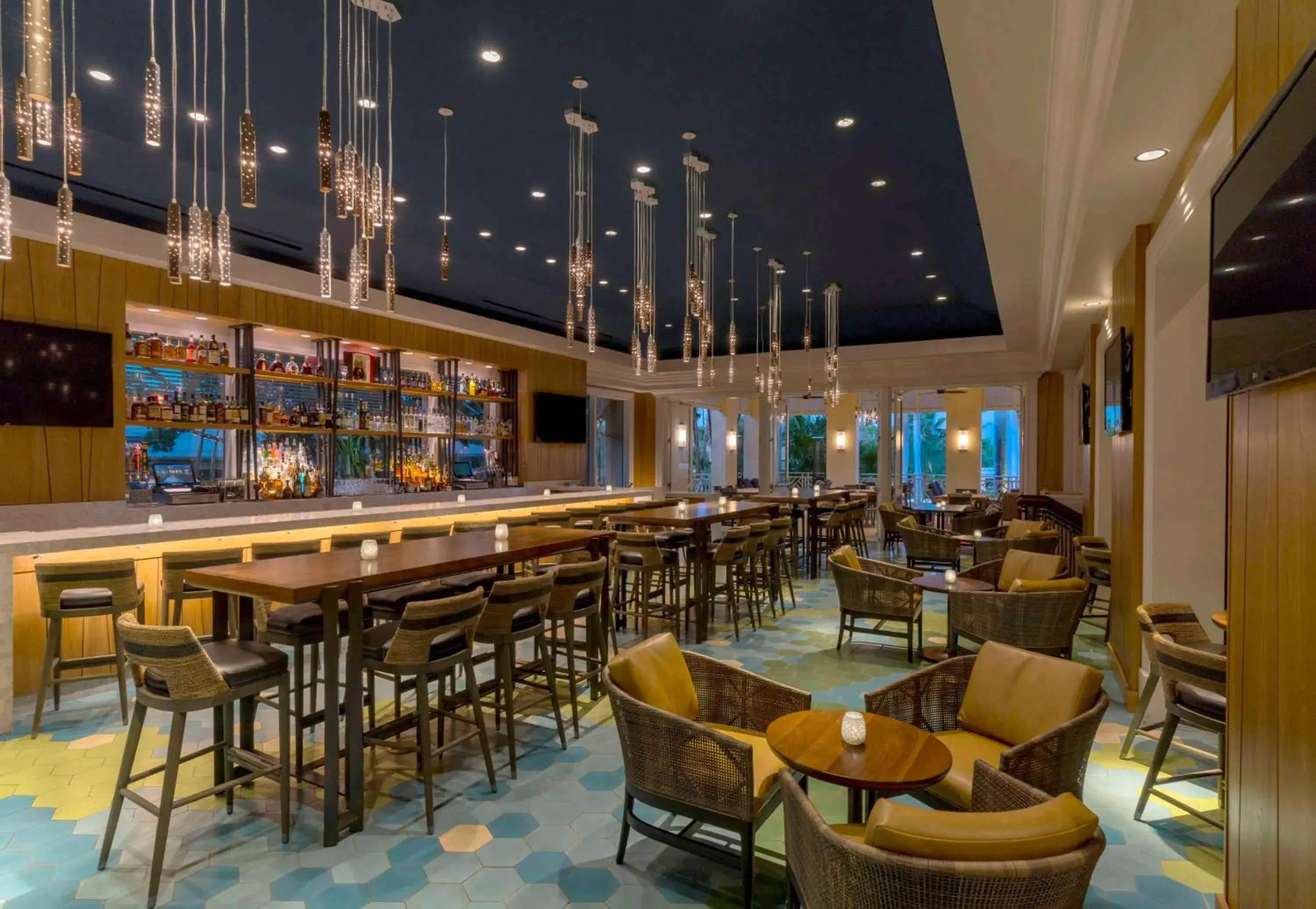Lounge or bar in Hyatt Regency Coconut Point Resort & Spa Near Naples Lounge or bar in Hyatt Regency Coconut Point Resort & Spa Near Naples