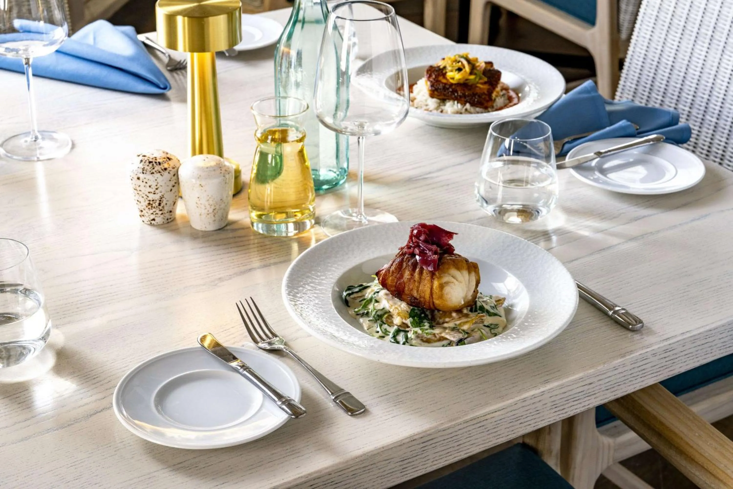 Restaurant/places to eat in Hyatt Regency Coconut Point Resort & Spa Near Naples