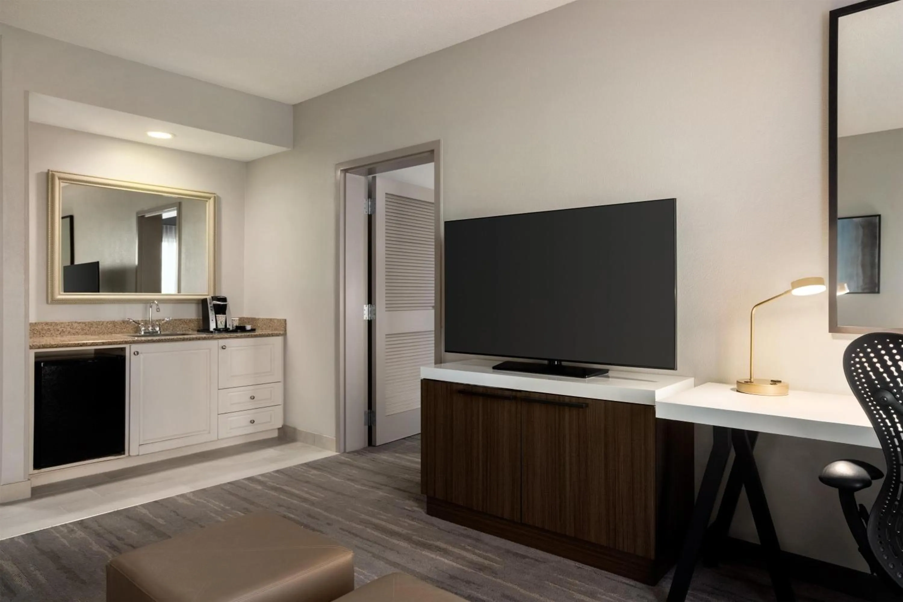 Living room in Hilton Garden Inn Fort Myers Airport/FGCU