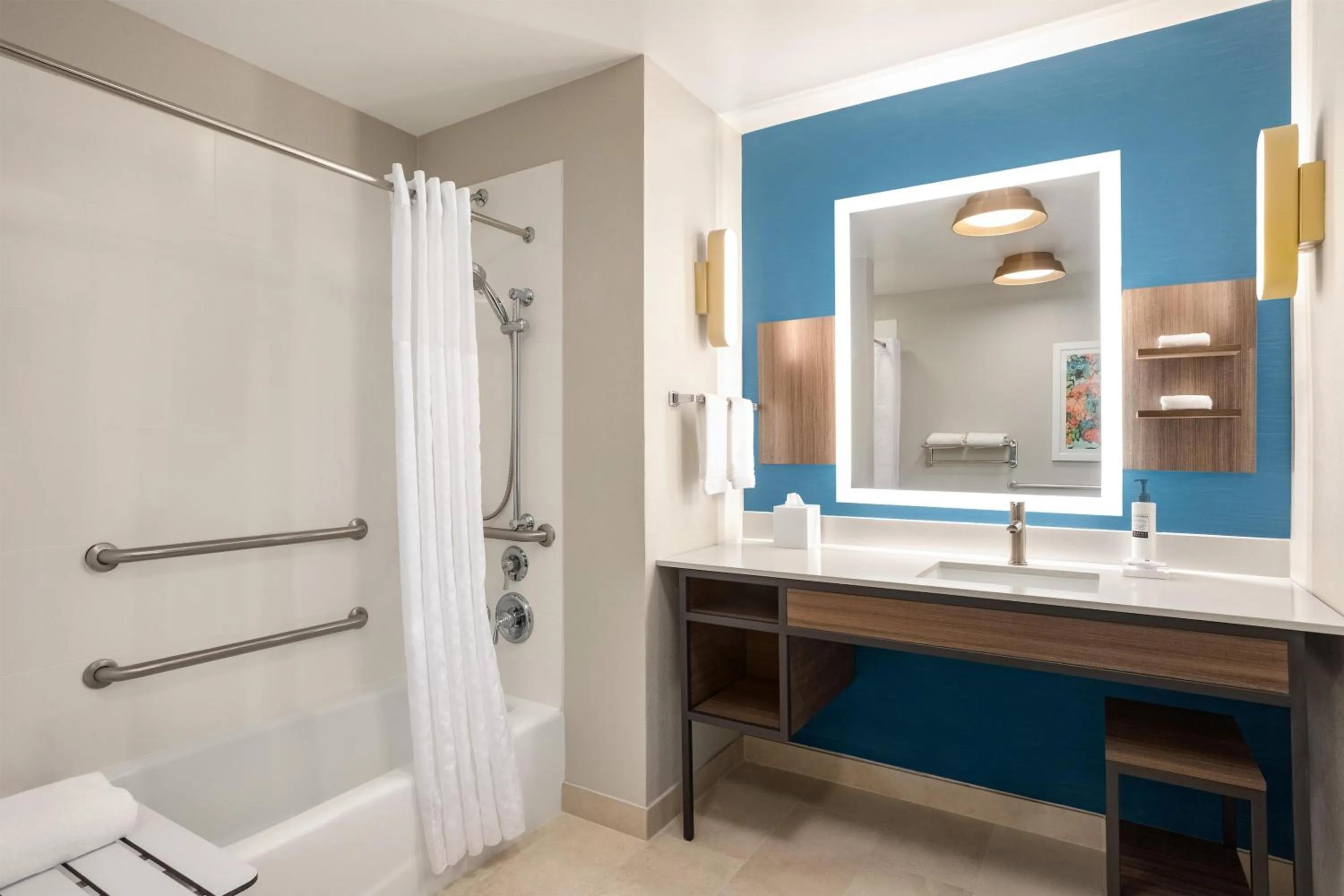 Bathroom in Hilton Garden Inn Fort Myers Airport/FGCU