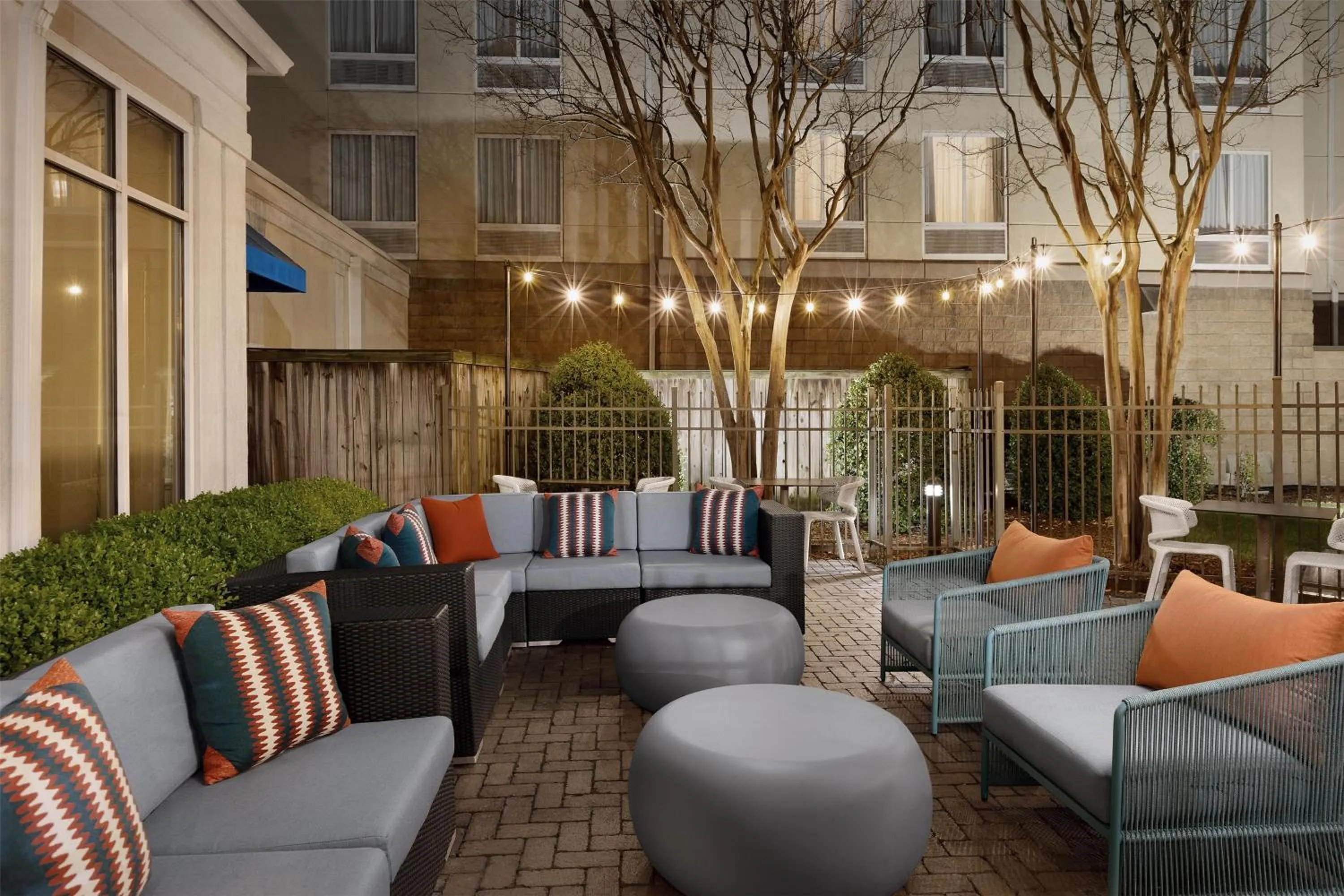 Patio in Hilton Garden Inn Huntsville/Space Center