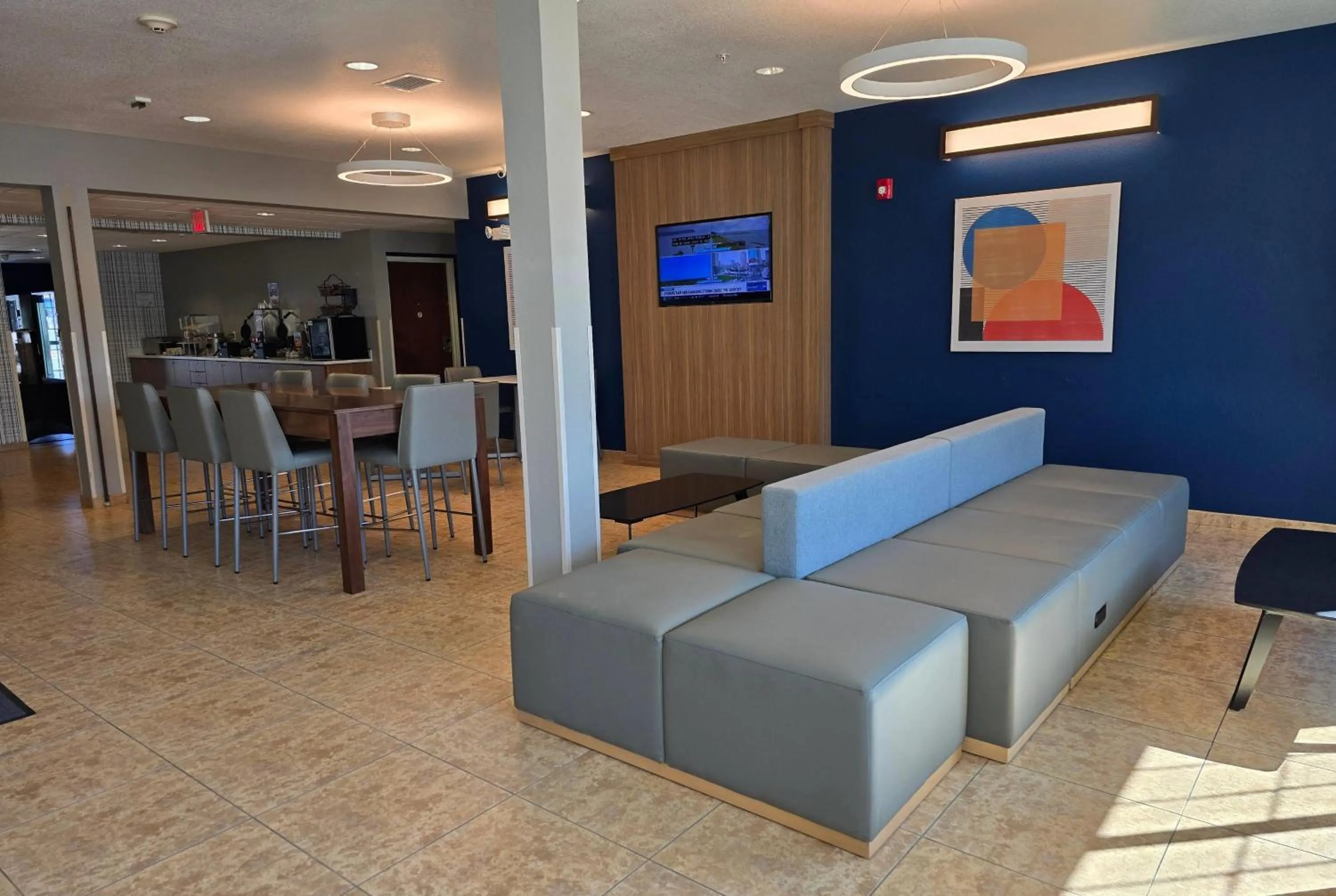 Lobby or reception in Microtel Inn & Suites by Wyndham Bluffs