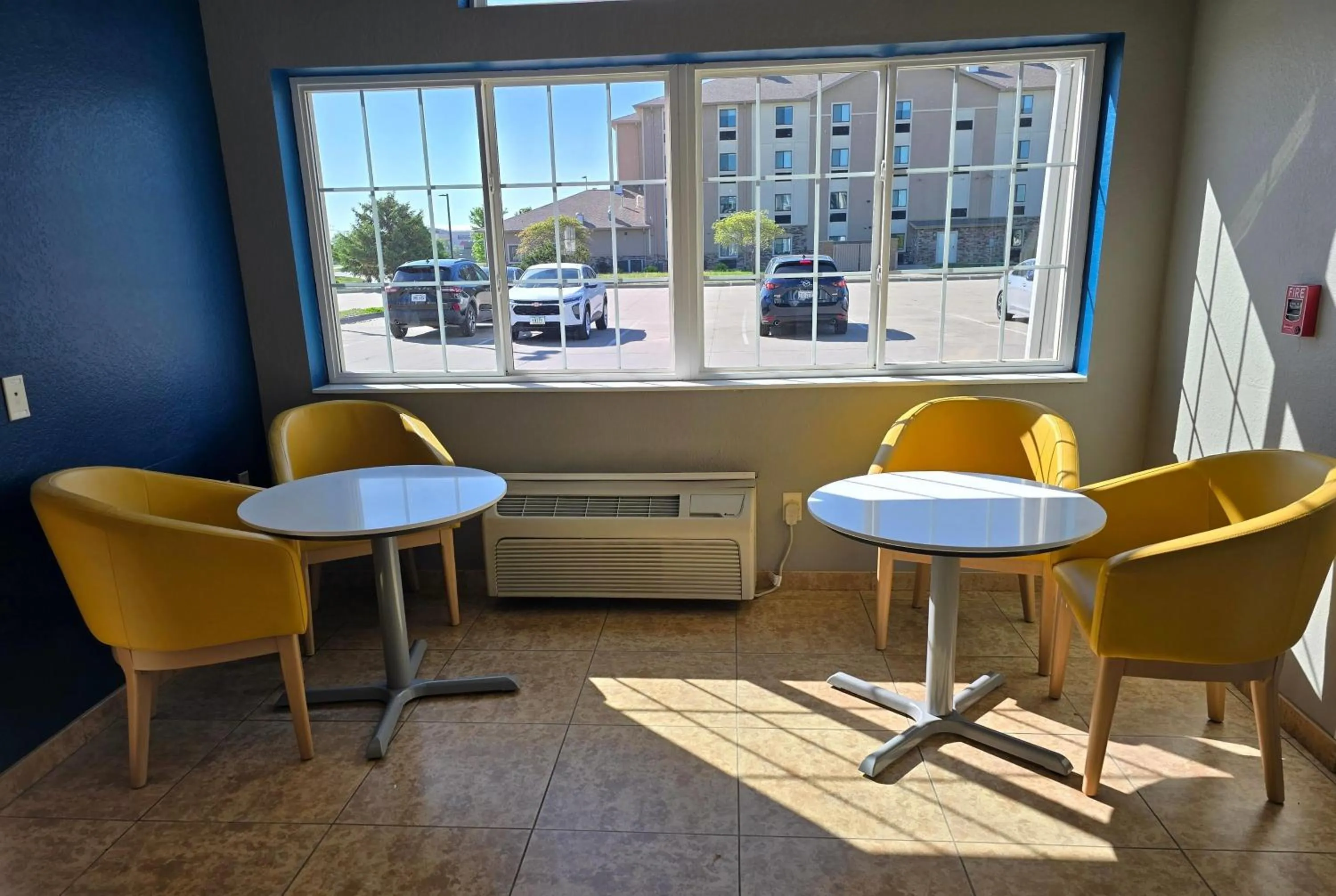 Lobby or reception in Microtel Inn & Suites by Wyndham Bluffs