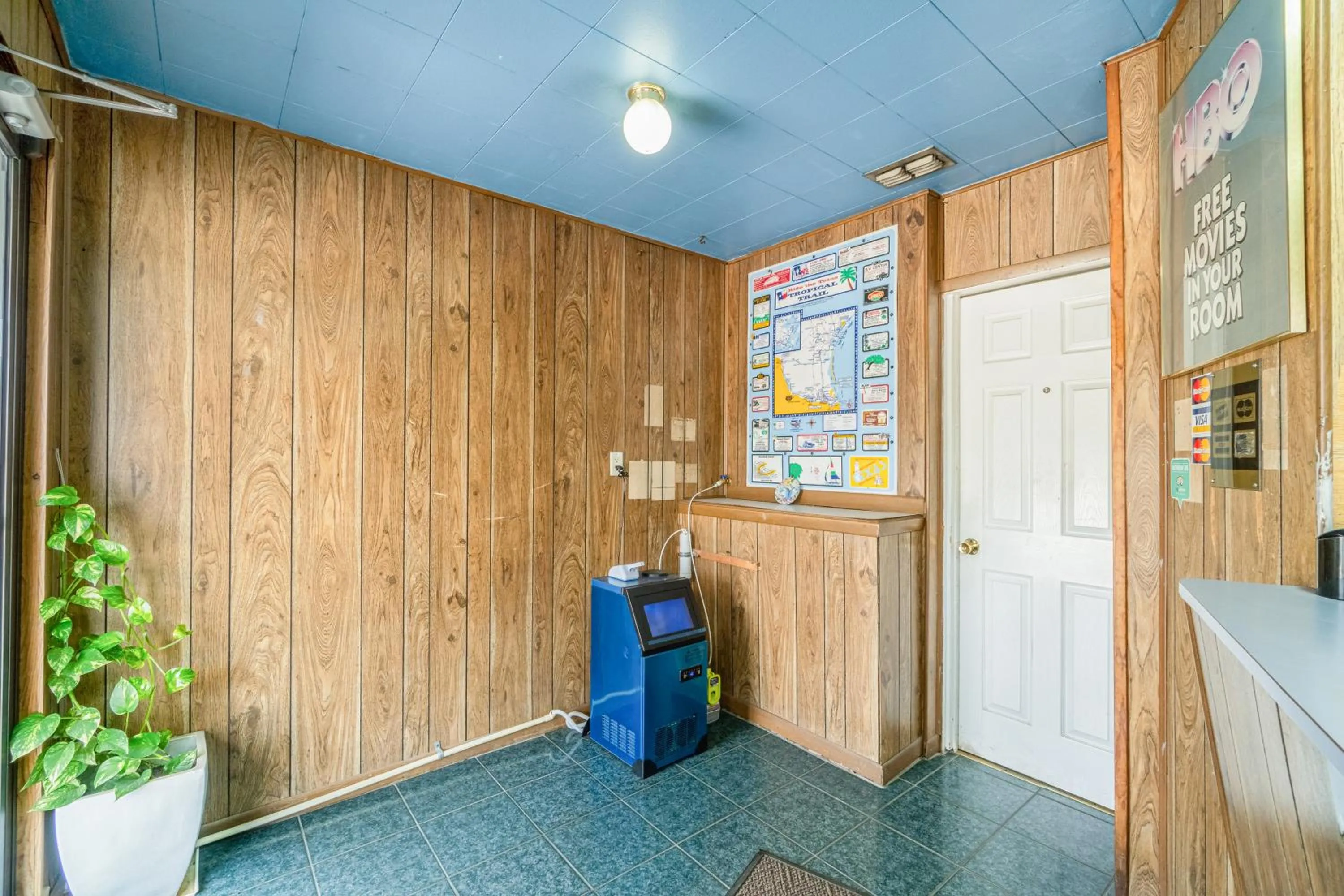 Lobby or reception in OYO Budget Inn Falfurrias Hwy 281