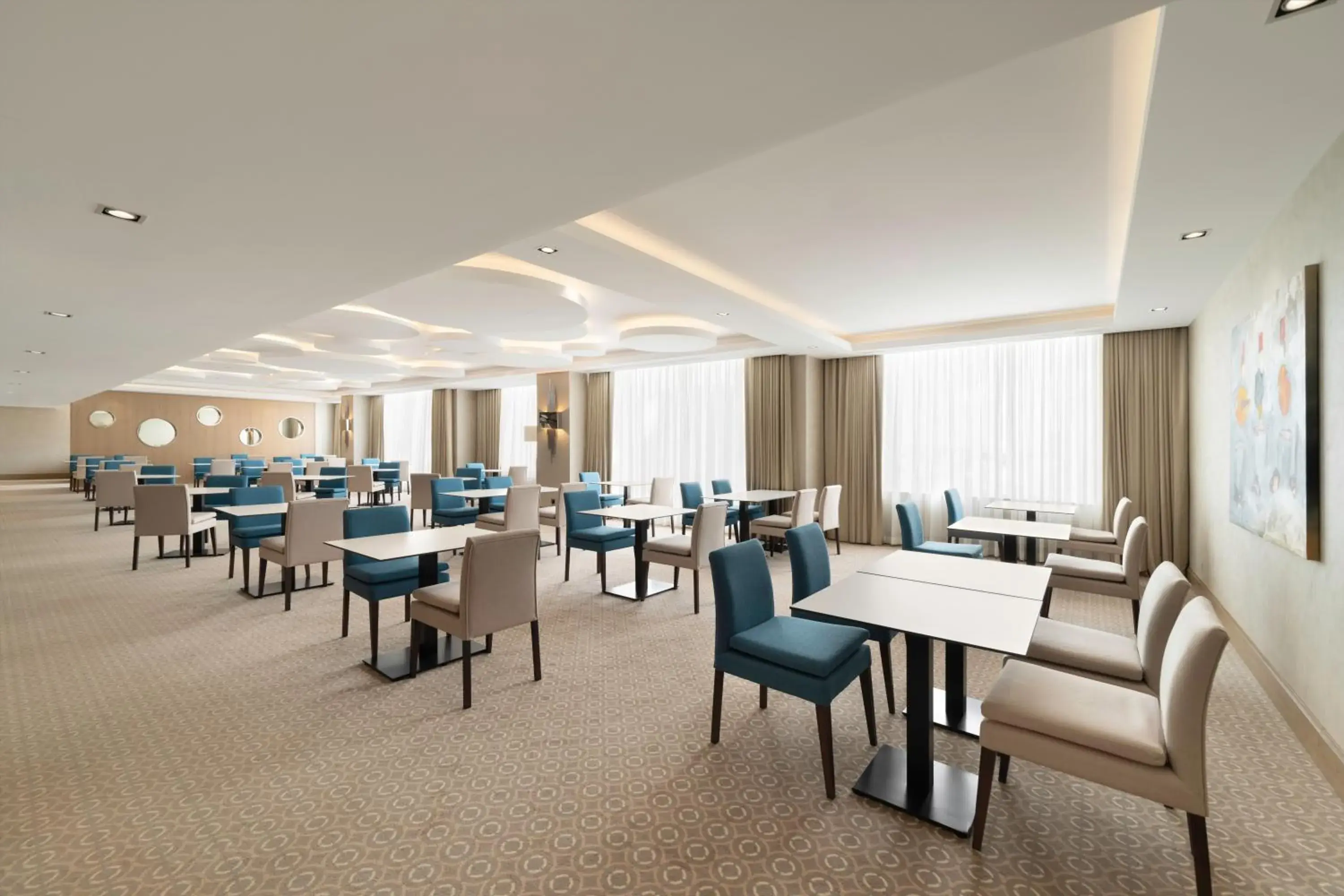 Lounge or bar in Radisson Blu Hotel and Convention Center, Riyadh Minhal Lounge or bar in Radisson Blu Hotel and Convention Center, Riyadh Minhal