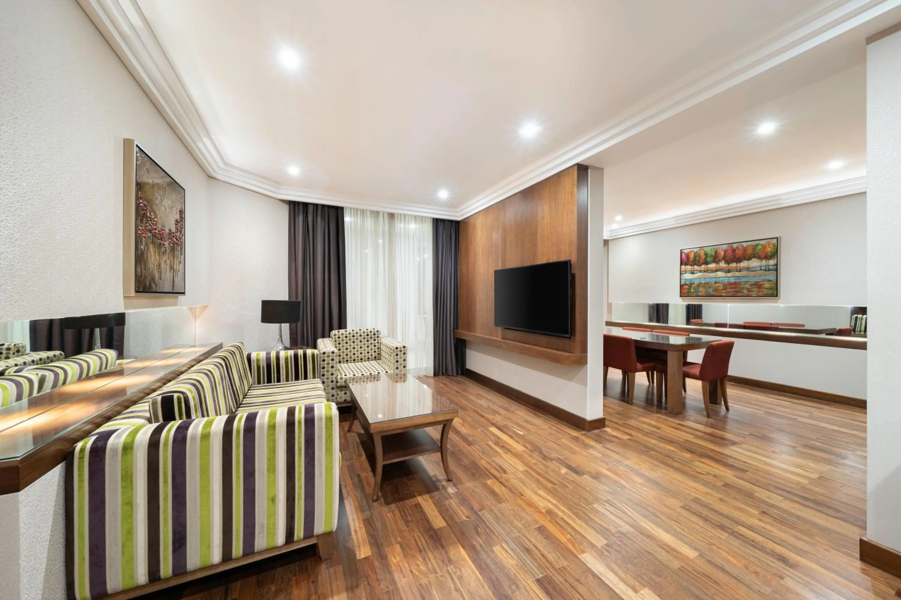 Bedroom in Radisson Blu Hotel and Convention Center, Riyadh Minhal