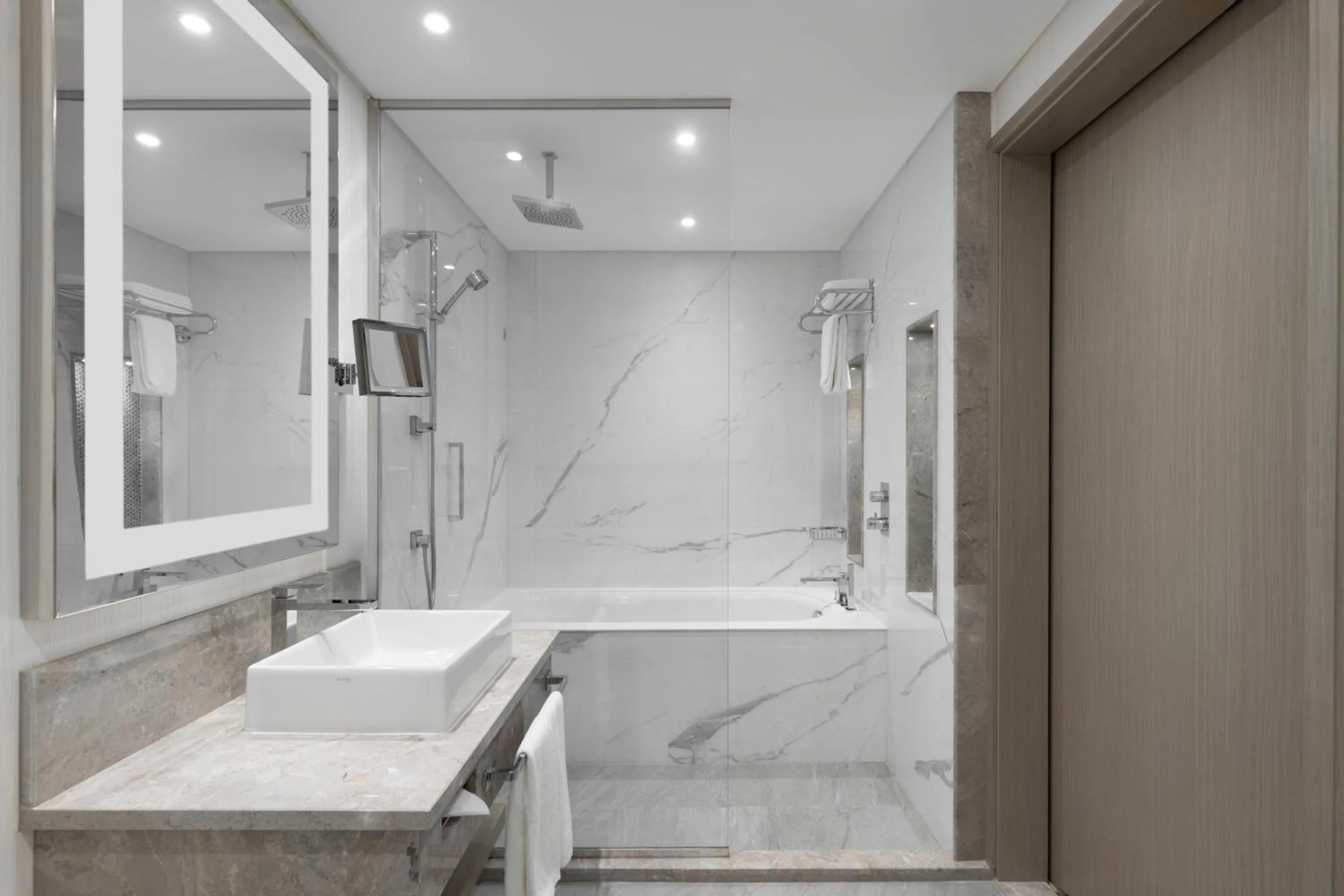 Bathroom in Radisson Blu Hotel and Convention Center, Riyadh Minhal