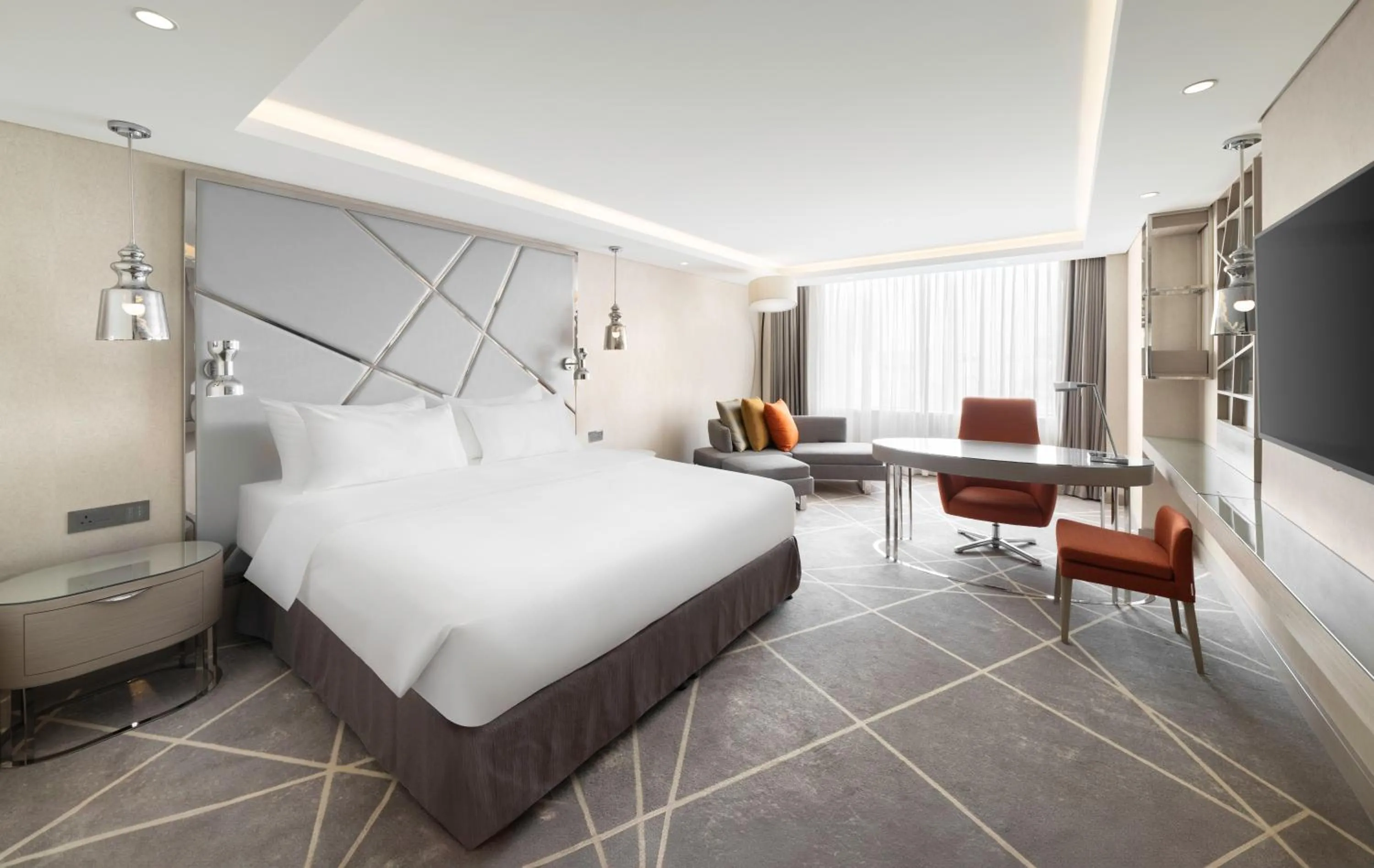 Bedroom, Bed in Radisson Blu Hotel and Convention Center, Riyadh Minhal