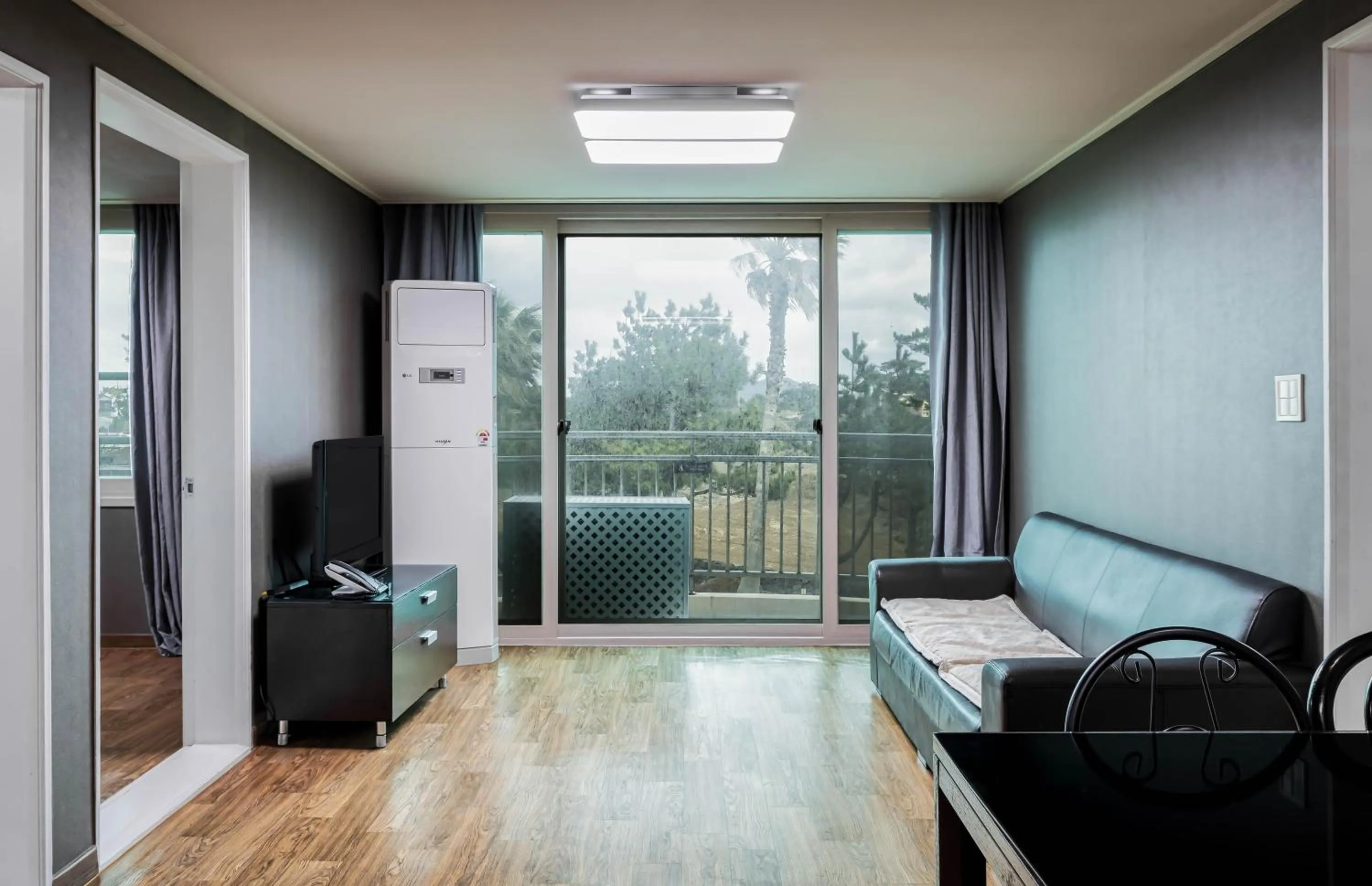 Deluxe in Kensington Resort Jeju Hanlim