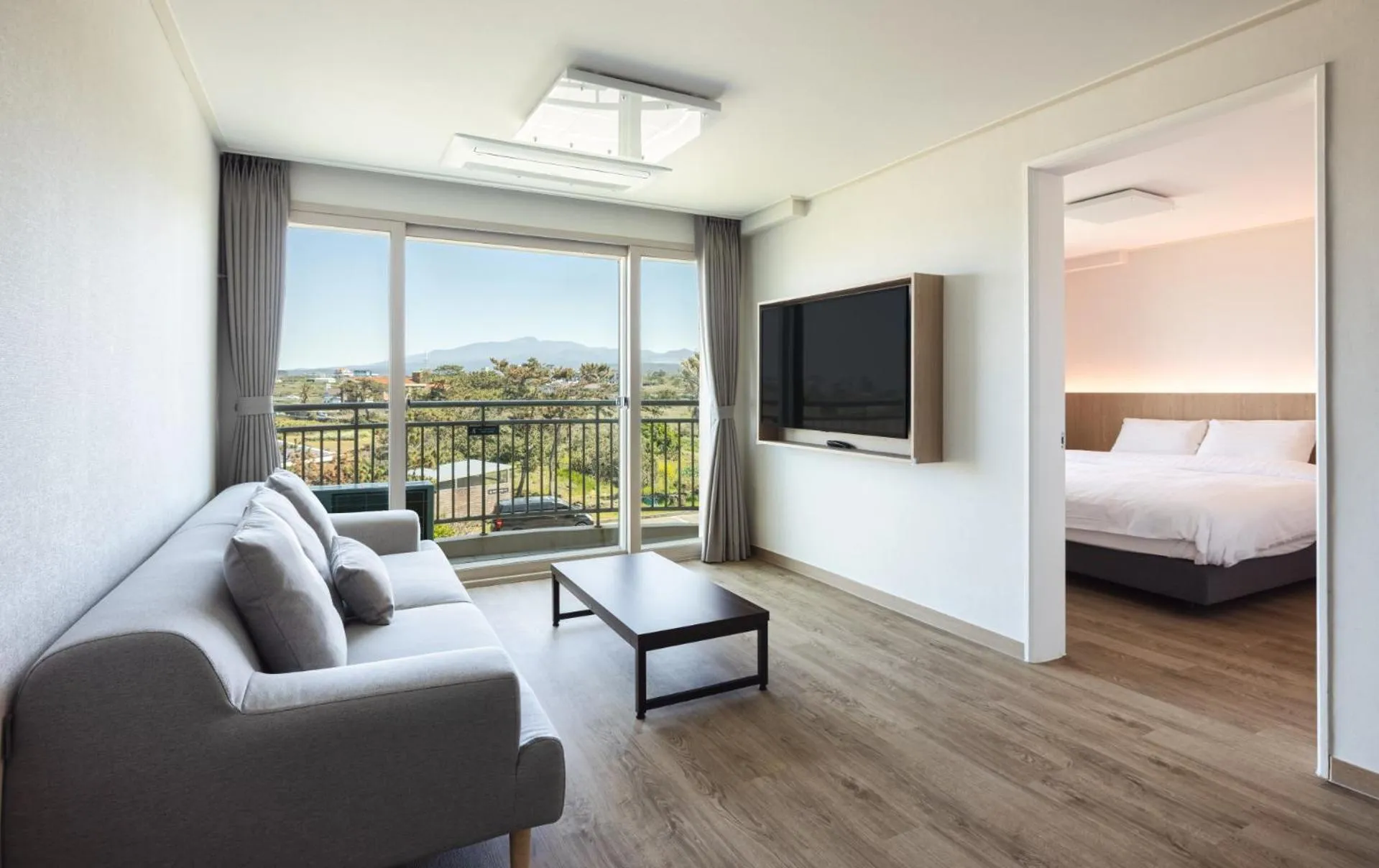 Decorative detail, Bed in Kensington Resort Jeju Hanlim