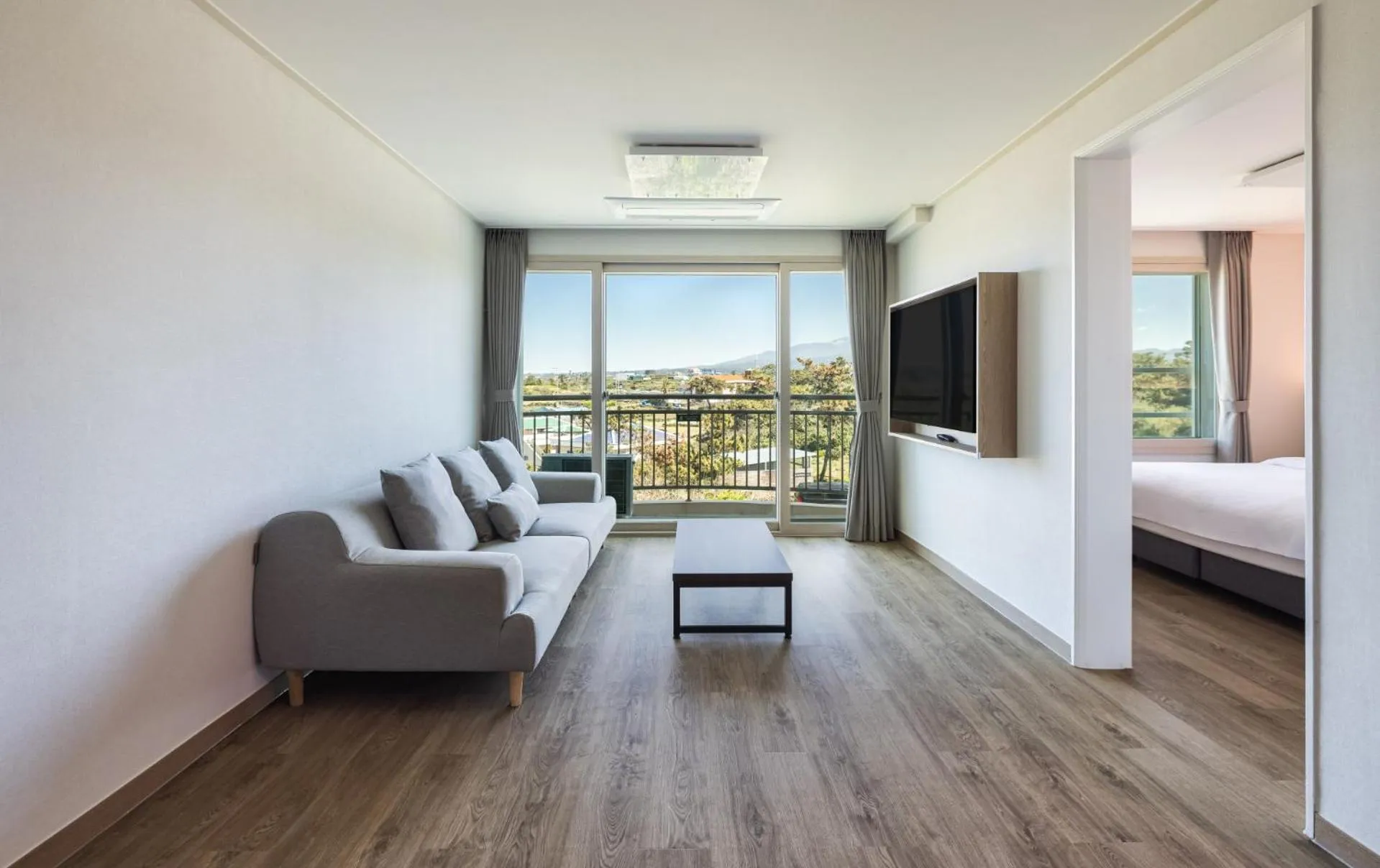 Decorative detail, Bed in Kensington Resort Jeju Hanlim