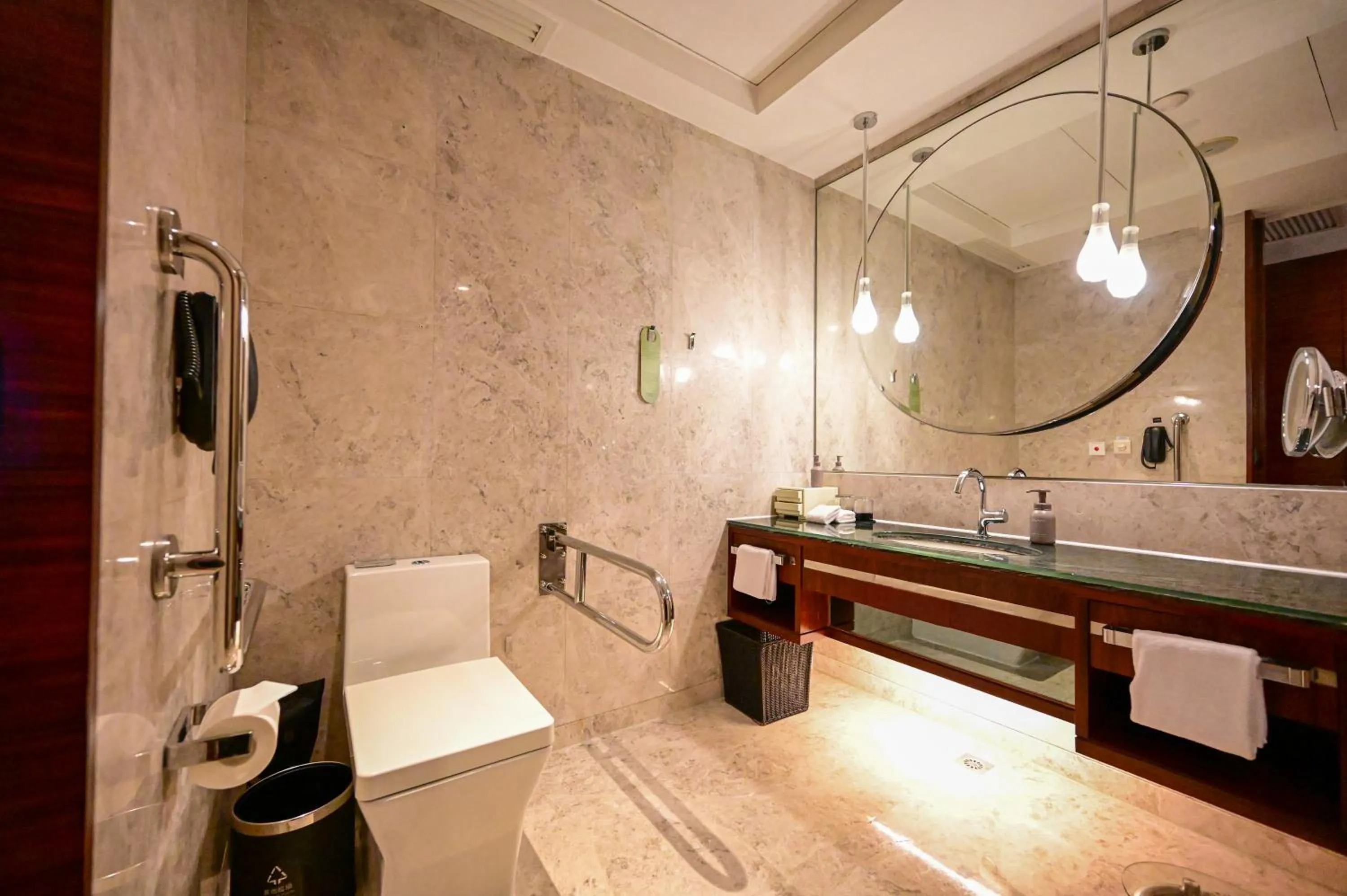 Bathroom in InterContinental Foshan by IHG