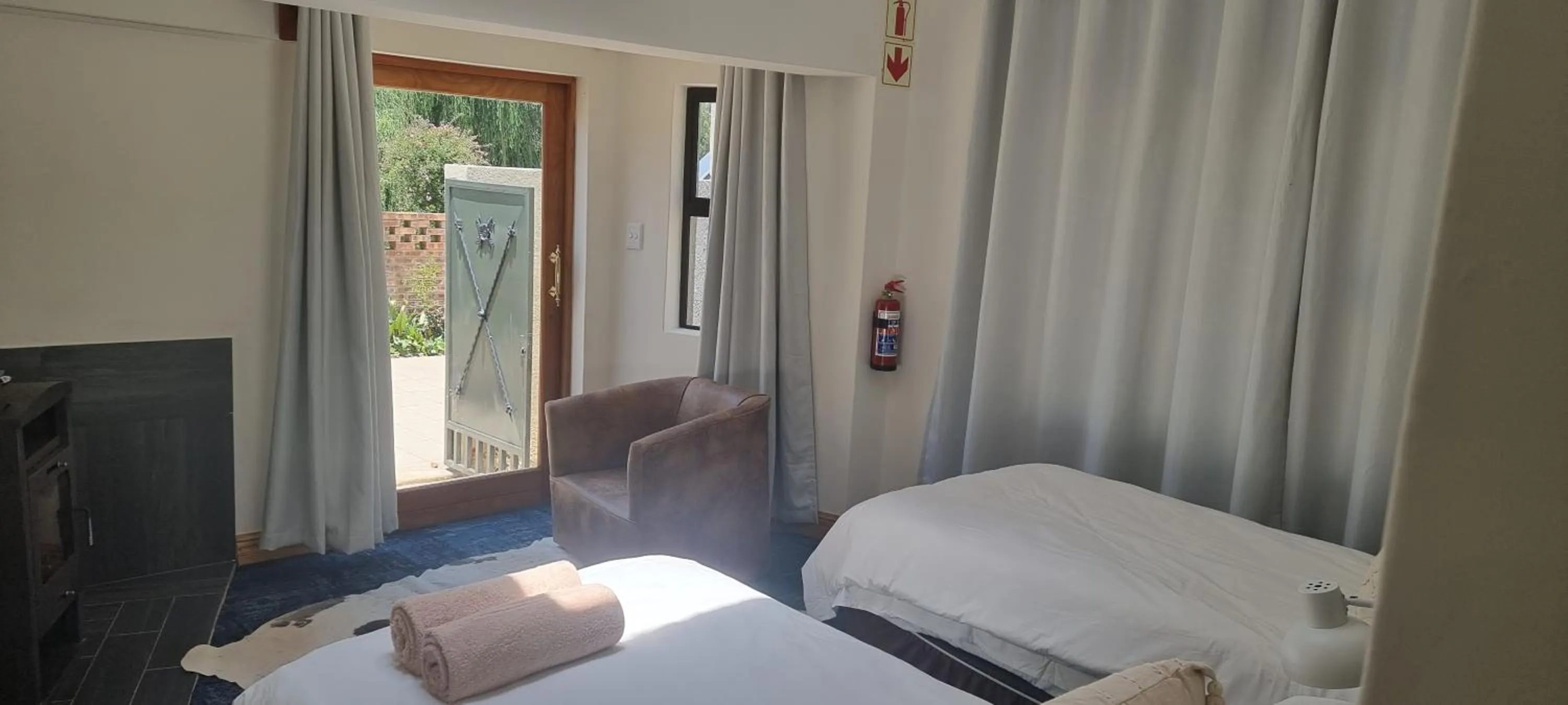 Bed in The Highlander Hotel Dullstroom