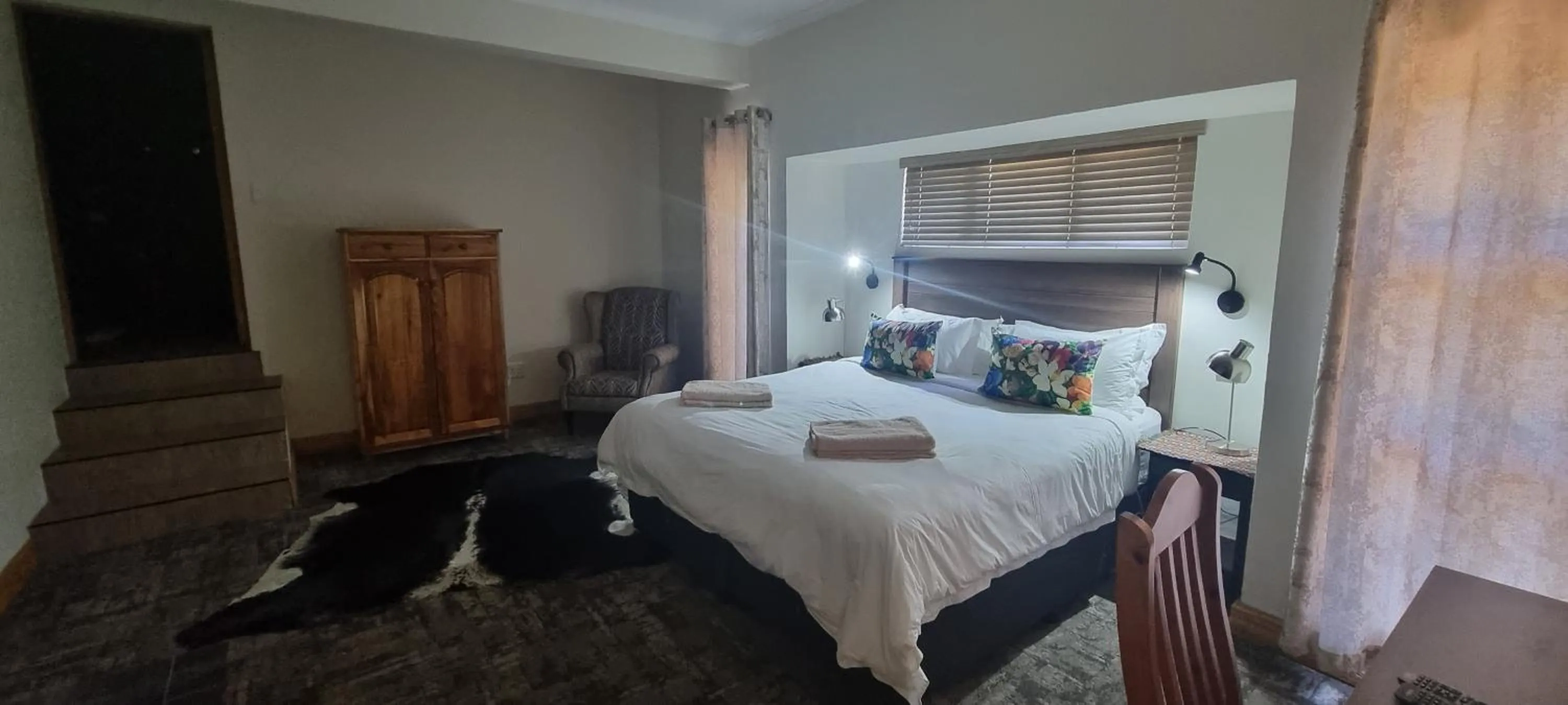 Bed in The Highlander Hotel Dullstroom