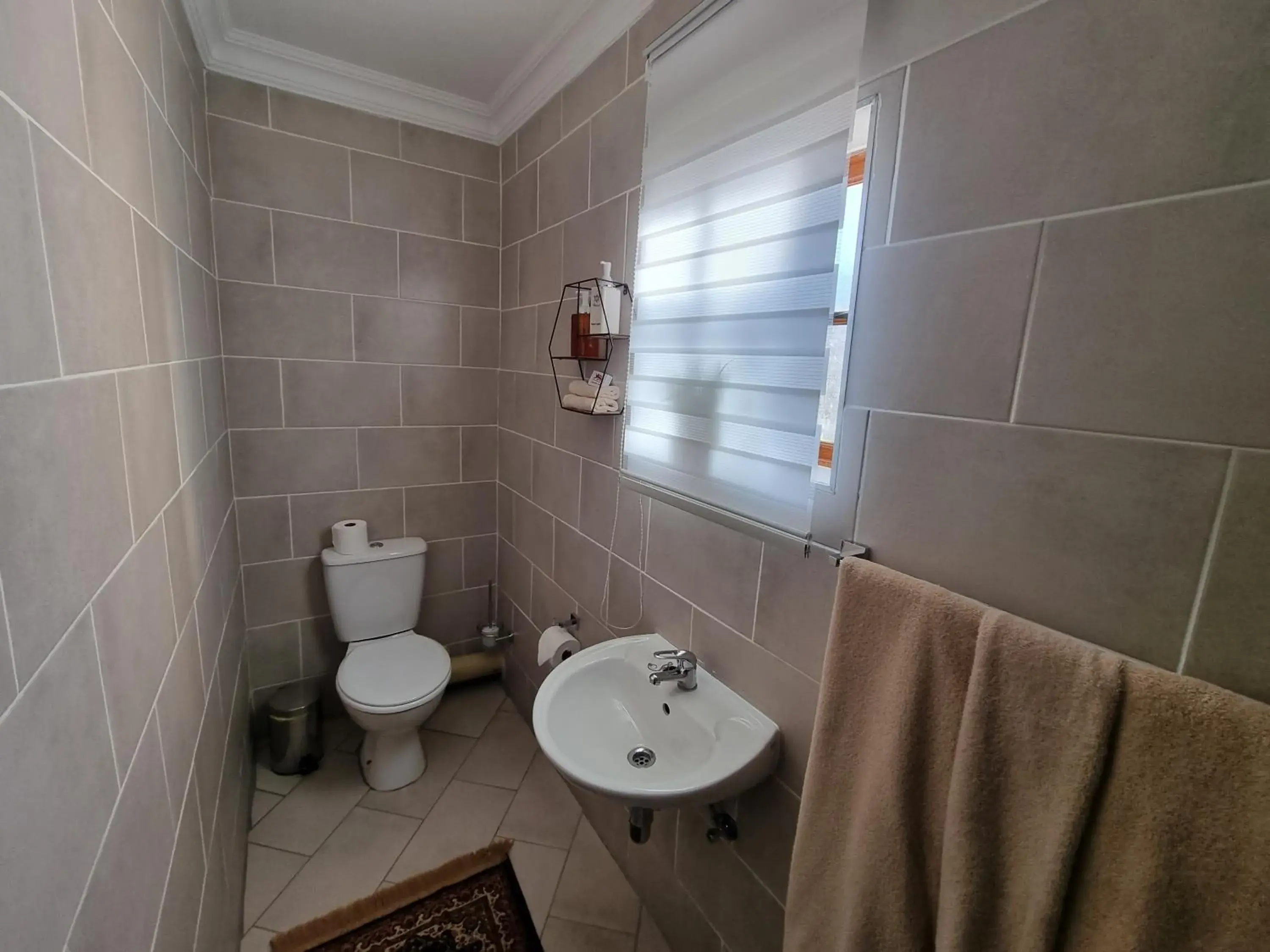 Classic Queen Room in The Highlander Hotel Dullstroom Classic Queen Room in The Highlander Hotel Dullstroom