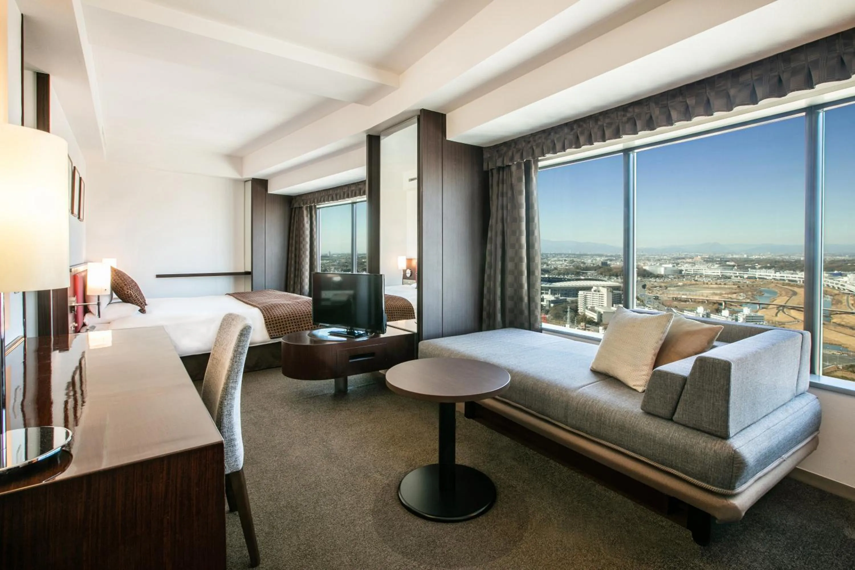 View (from property/room), Bed in Shin Yokohama Prince Hotel