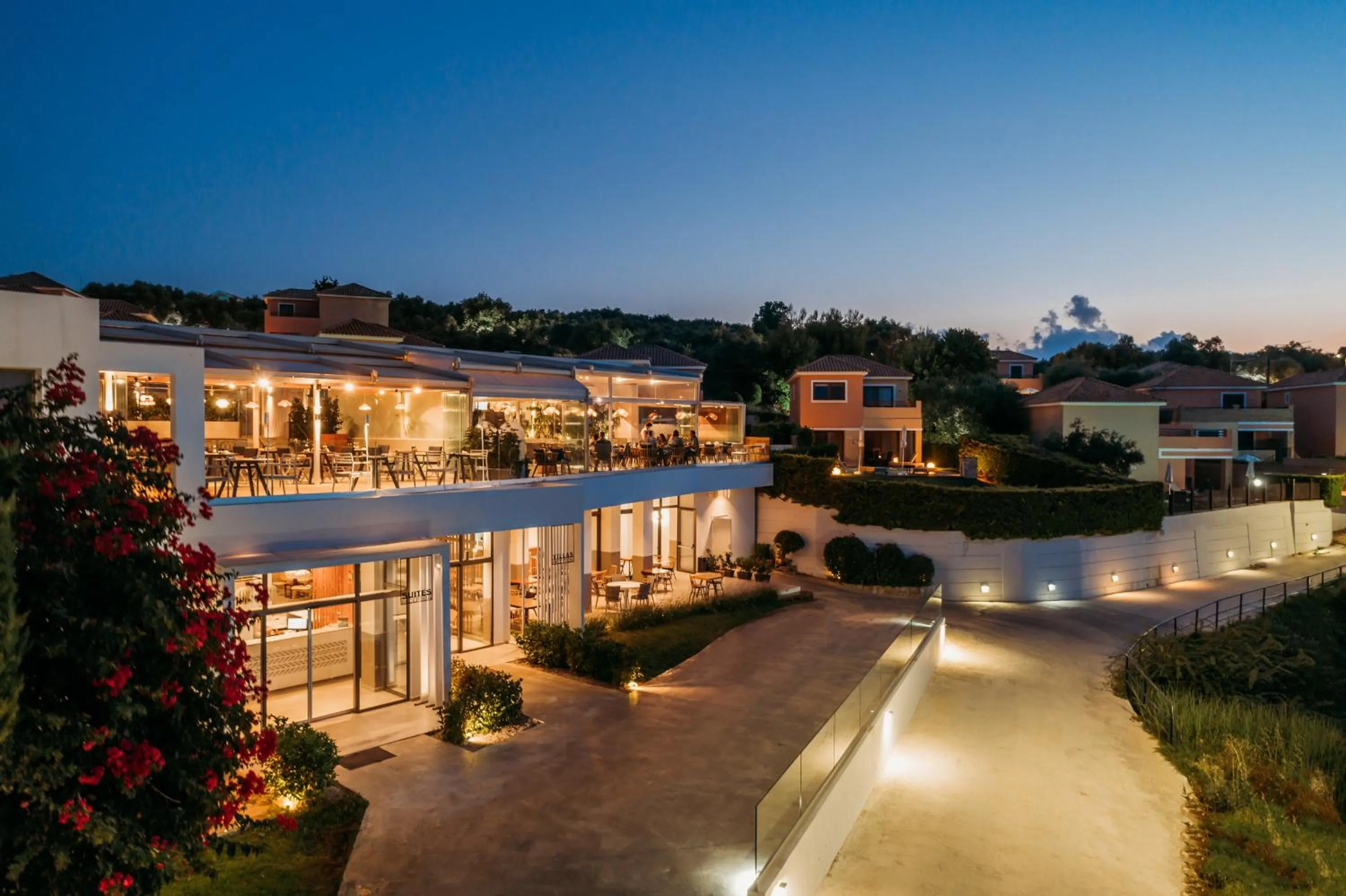 Restaurant/places to eat in Hotel St John Villas