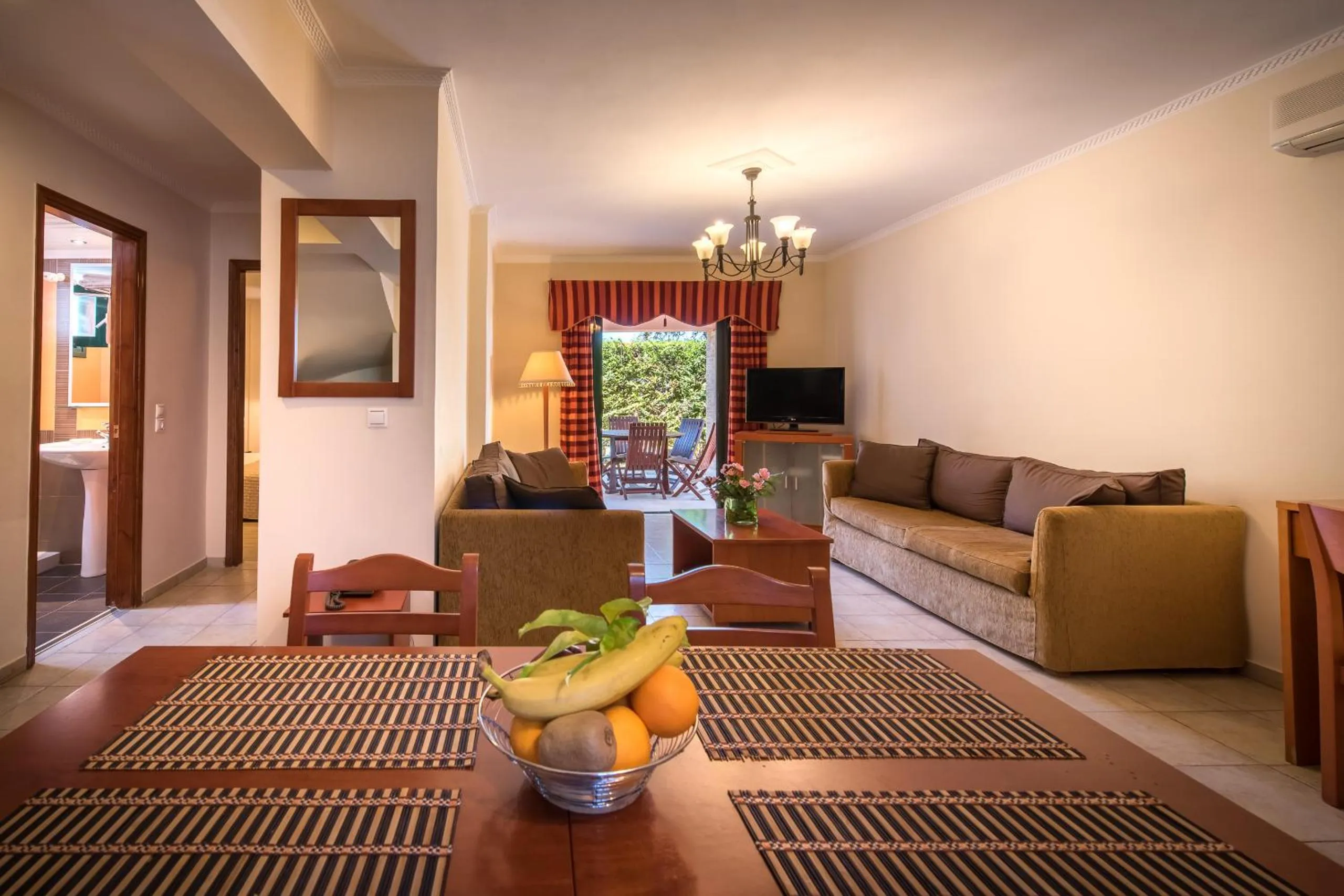 Living room in Hotel St John Villas