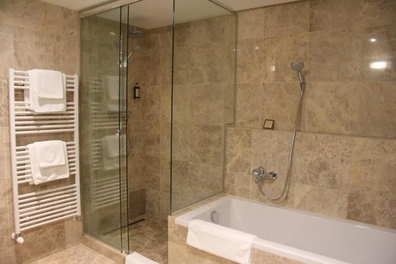 Bathroom in Hotel Mousson