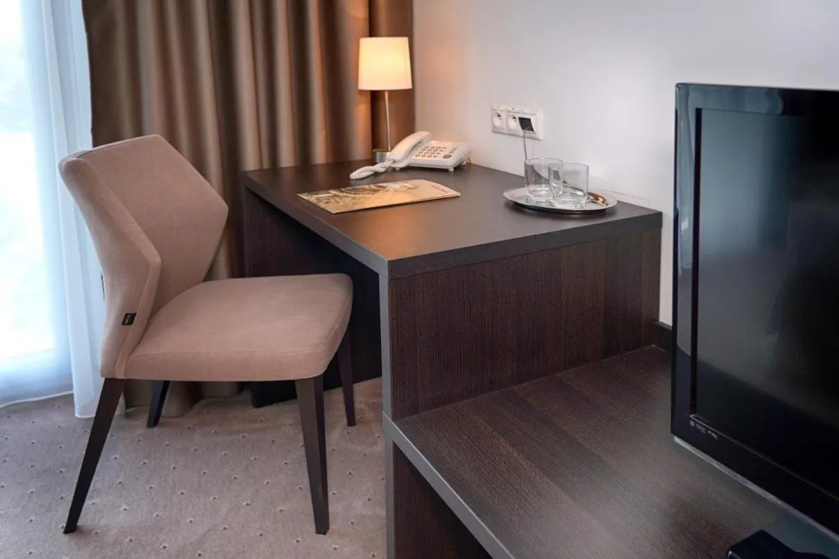 Photo of the whole room in Hotel Mousson