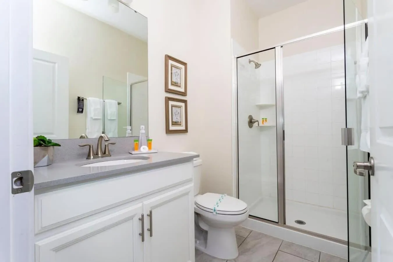 Four Bedrooms TownHome 4861